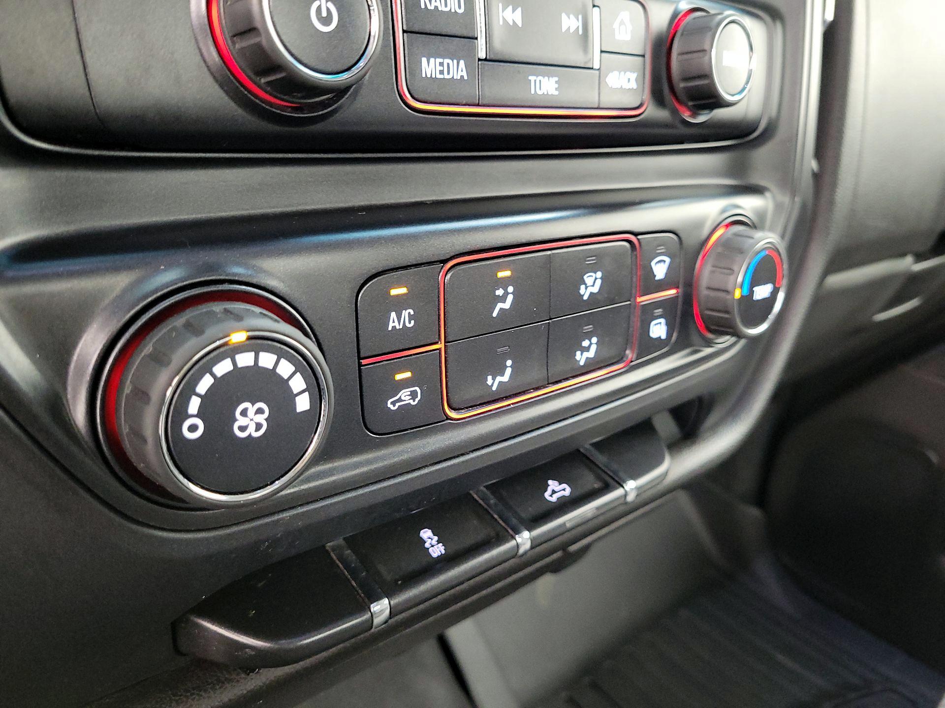 Thumbnail: 2015 GMC Sierra 1500 - 14