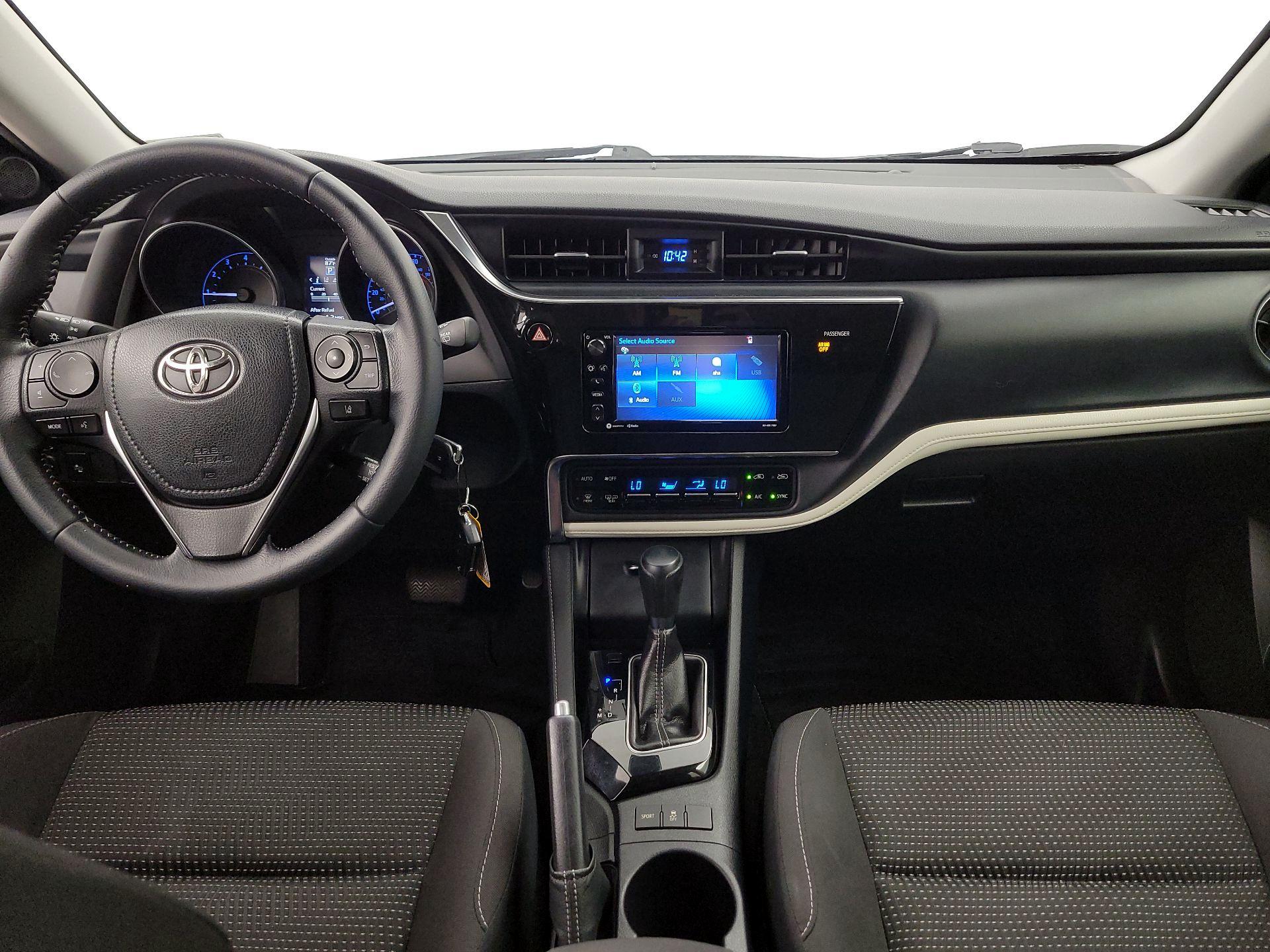 Thumbnail: 2017 Toyota Corolla iM - 9