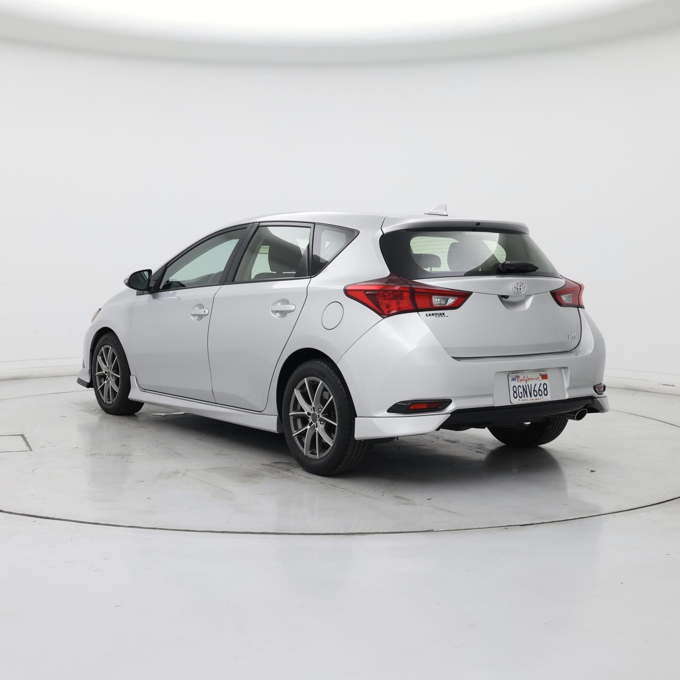 Thumbnail: 2017 Toyota Corolla iM - 2