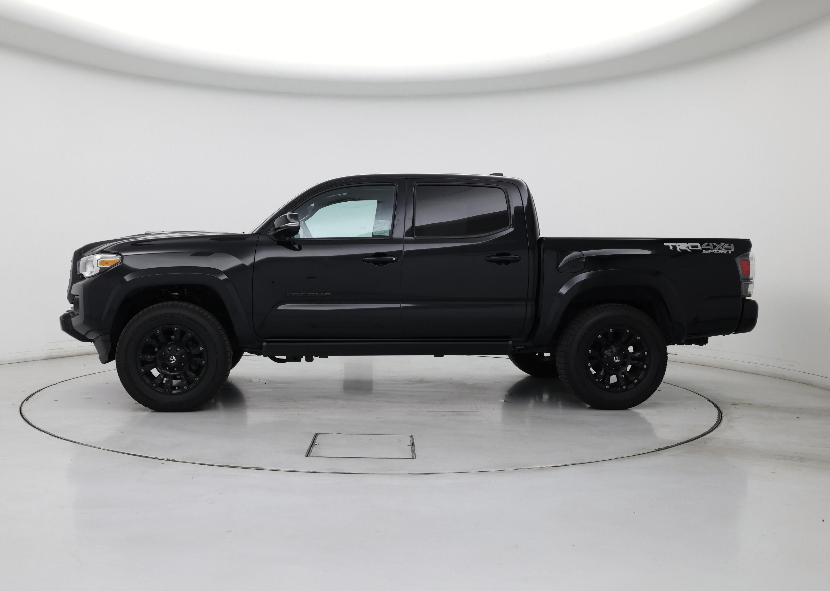 Thumbnail: 2020 Toyota Tacoma - 3