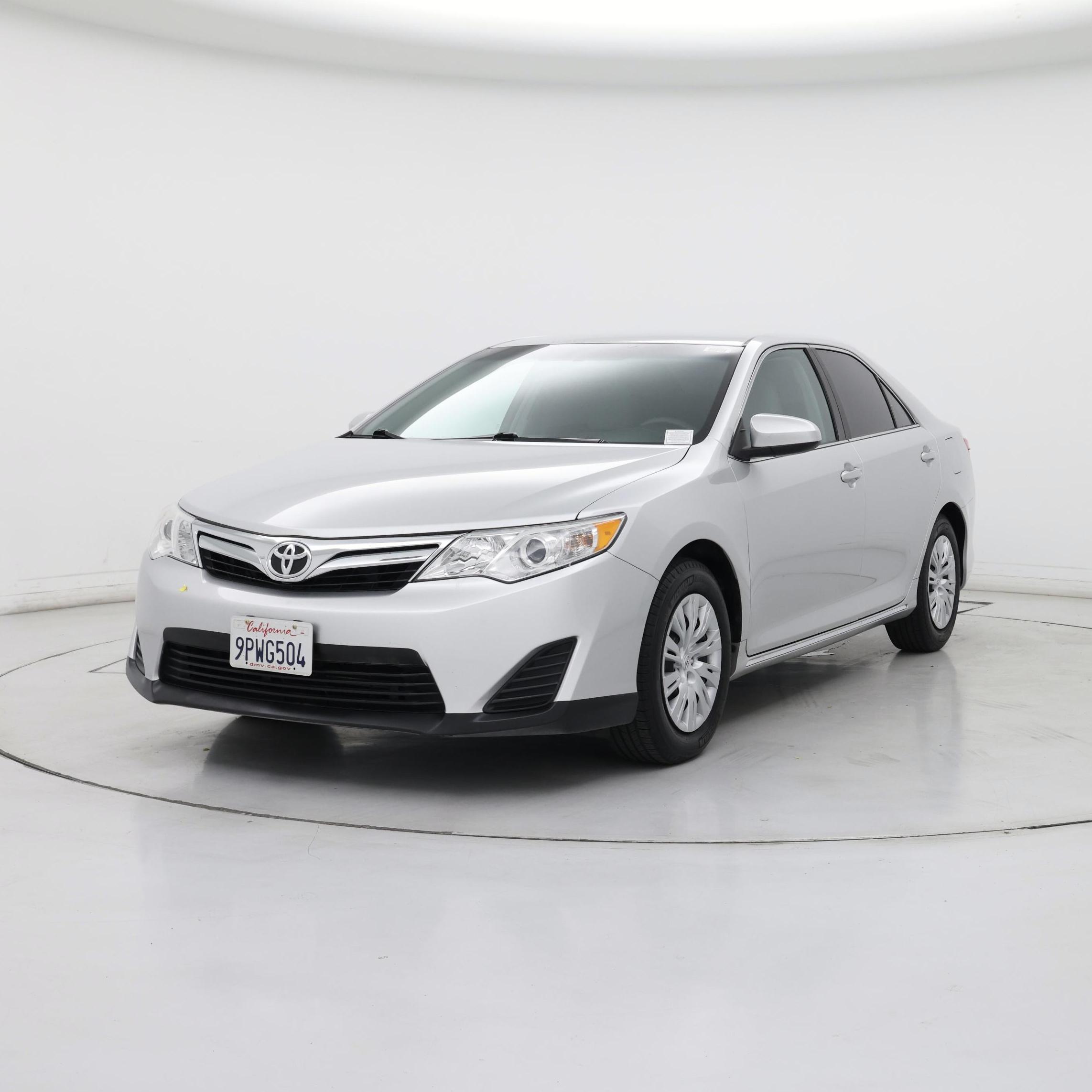 Thumbnail: 2014 Toyota Camry - 4