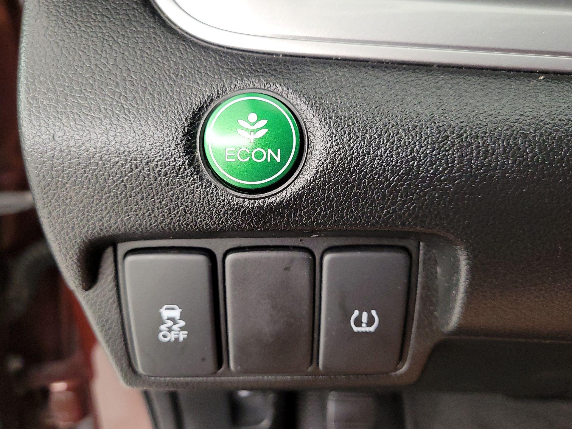 Thumbnail: 2015 Honda CR-V - 13