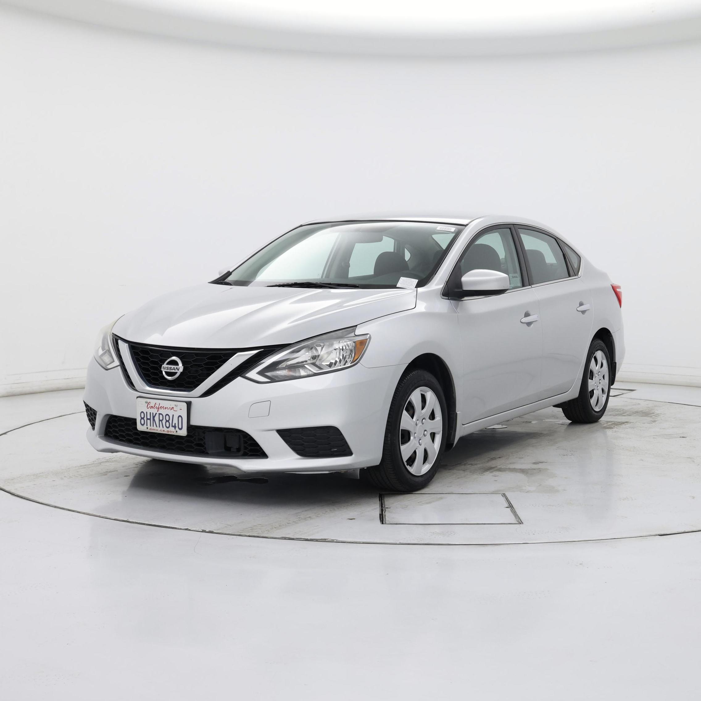 Thumbnail: 2019 Nissan Sentra - 4