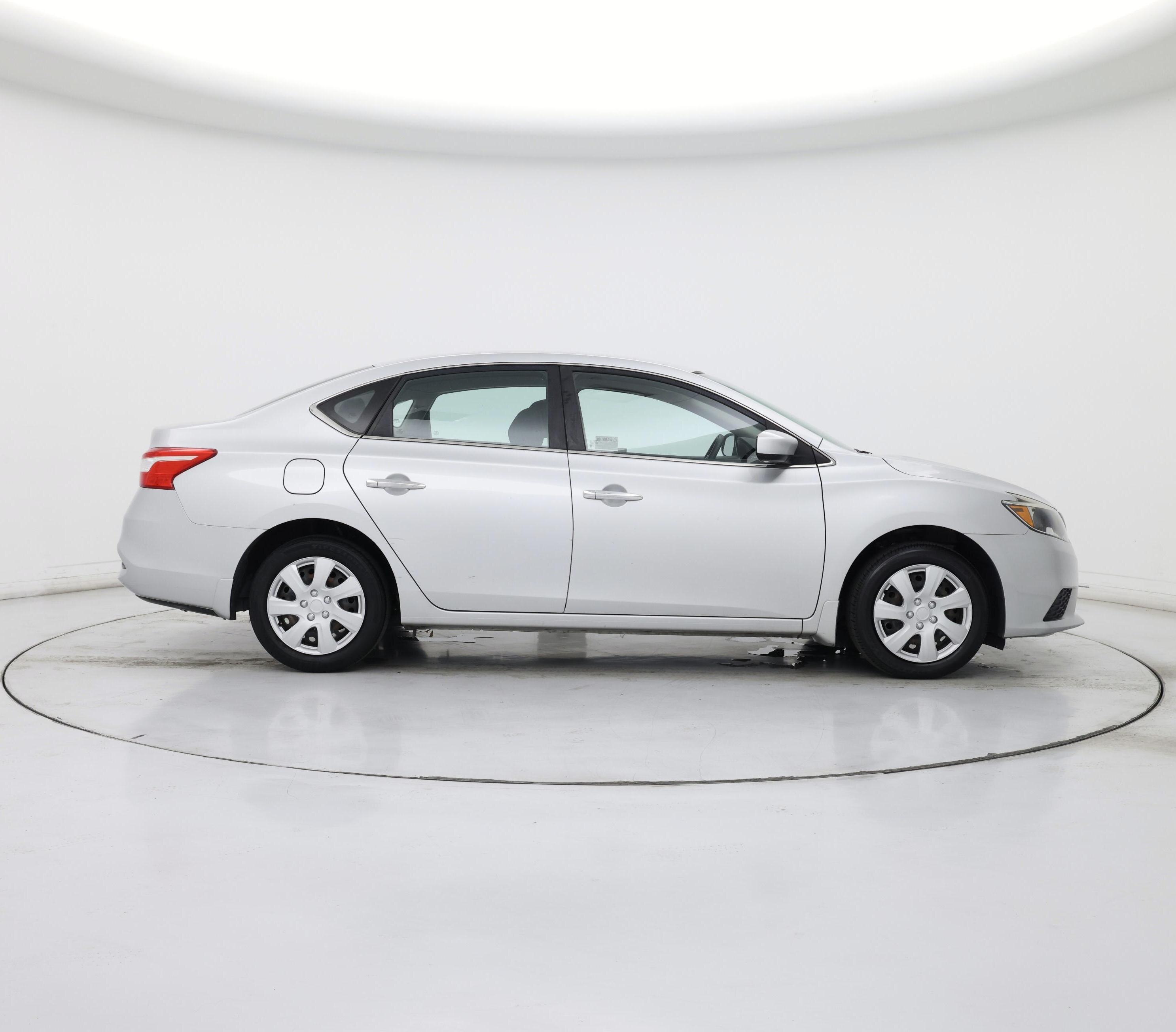 Thumbnail: 2019 Nissan Sentra - 7
