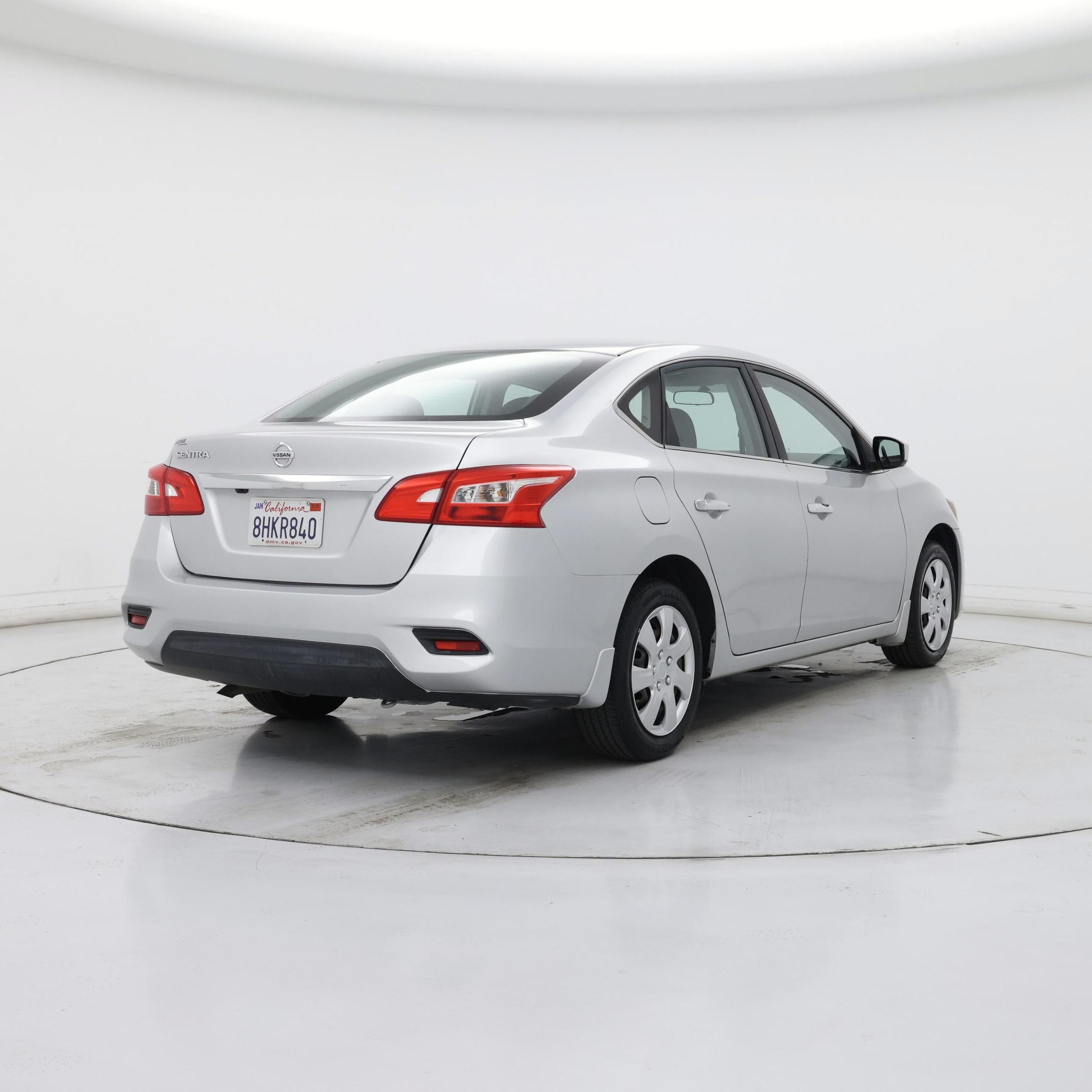 Thumbnail: 2019 Nissan Sentra - 8