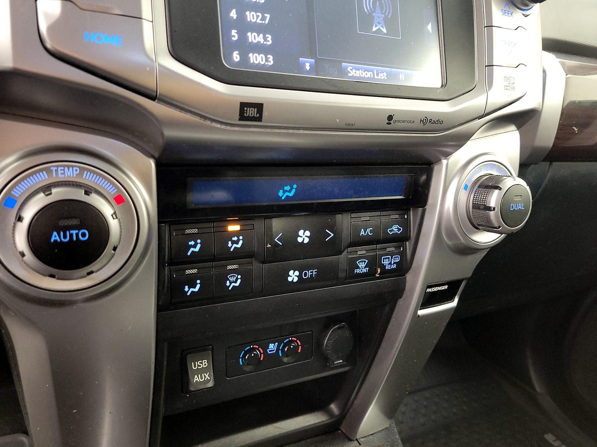 Thumbnail: 2018 Toyota 4Runner - 17