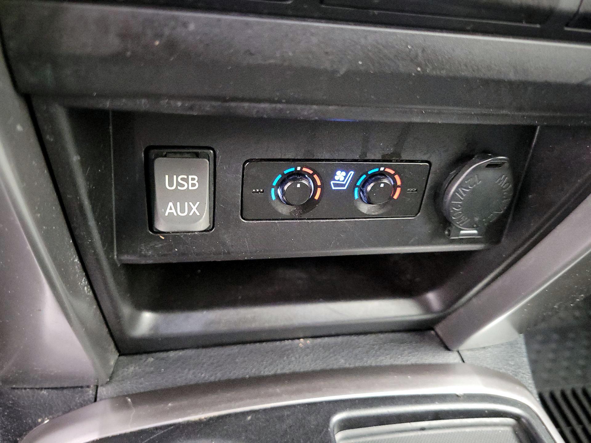 Thumbnail: 2018 Toyota 4Runner - 19