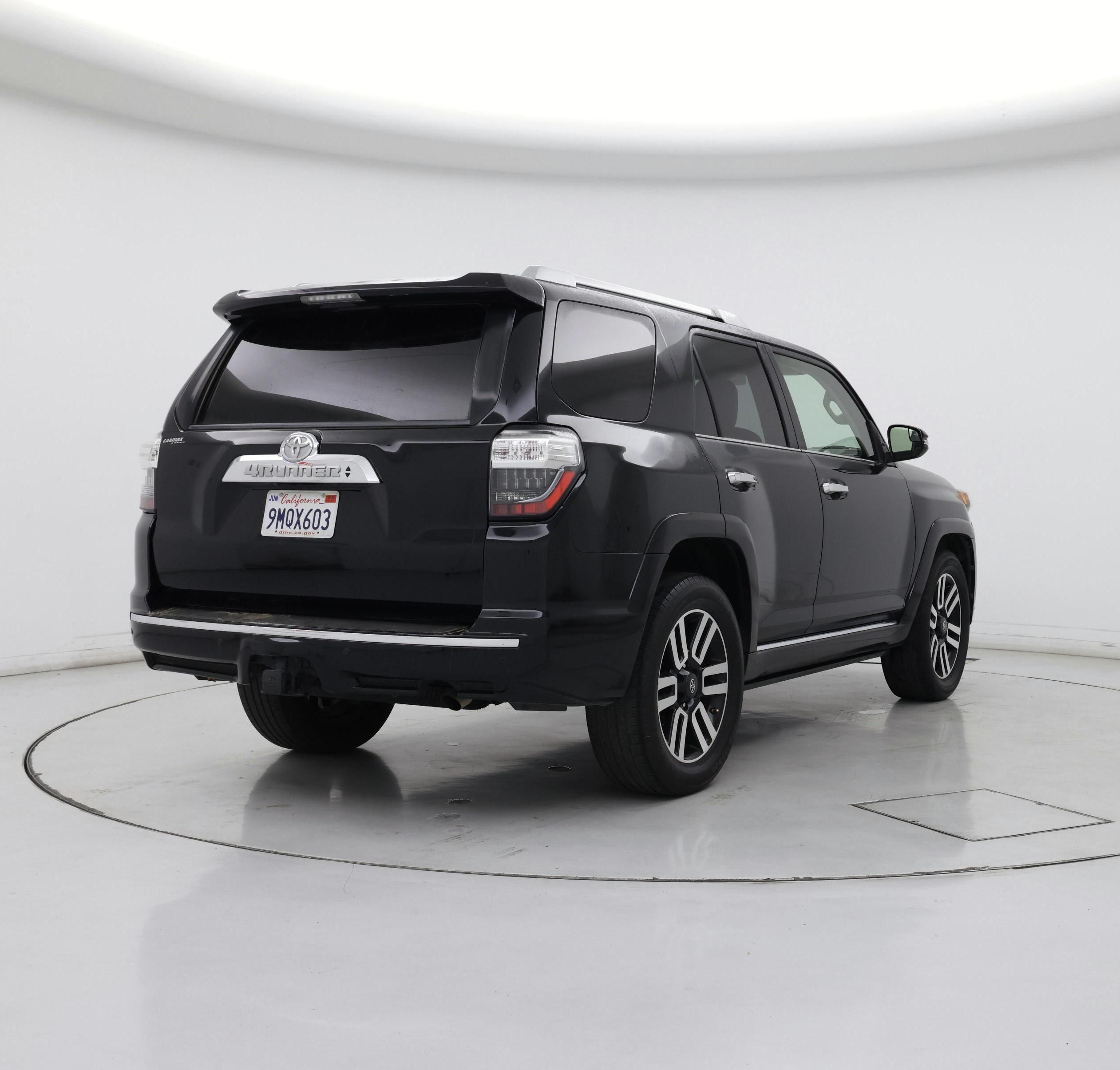 Thumbnail: 2018 Toyota 4Runner - 8