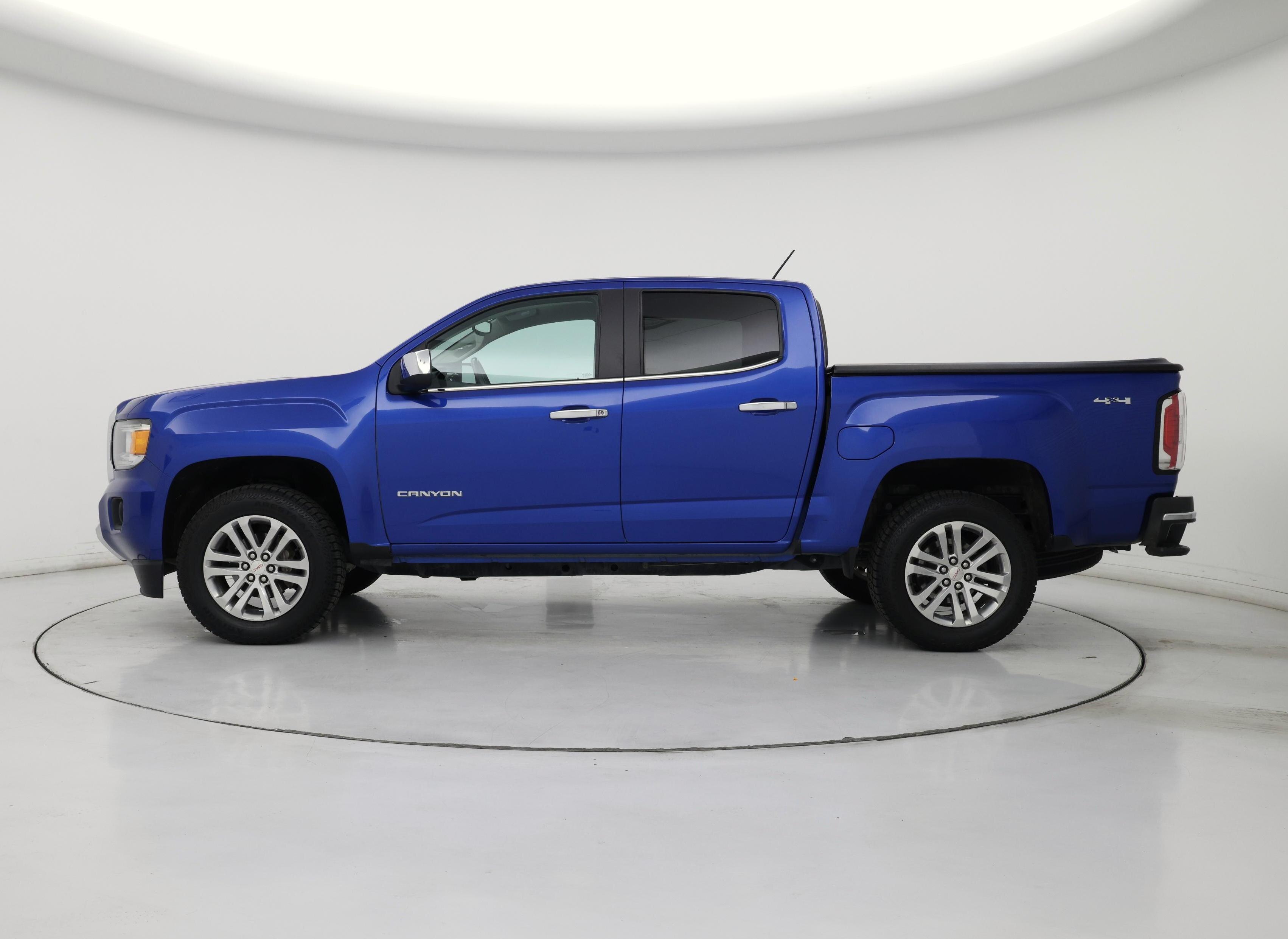 Thumbnail: 2018 GMC Canyon - 3