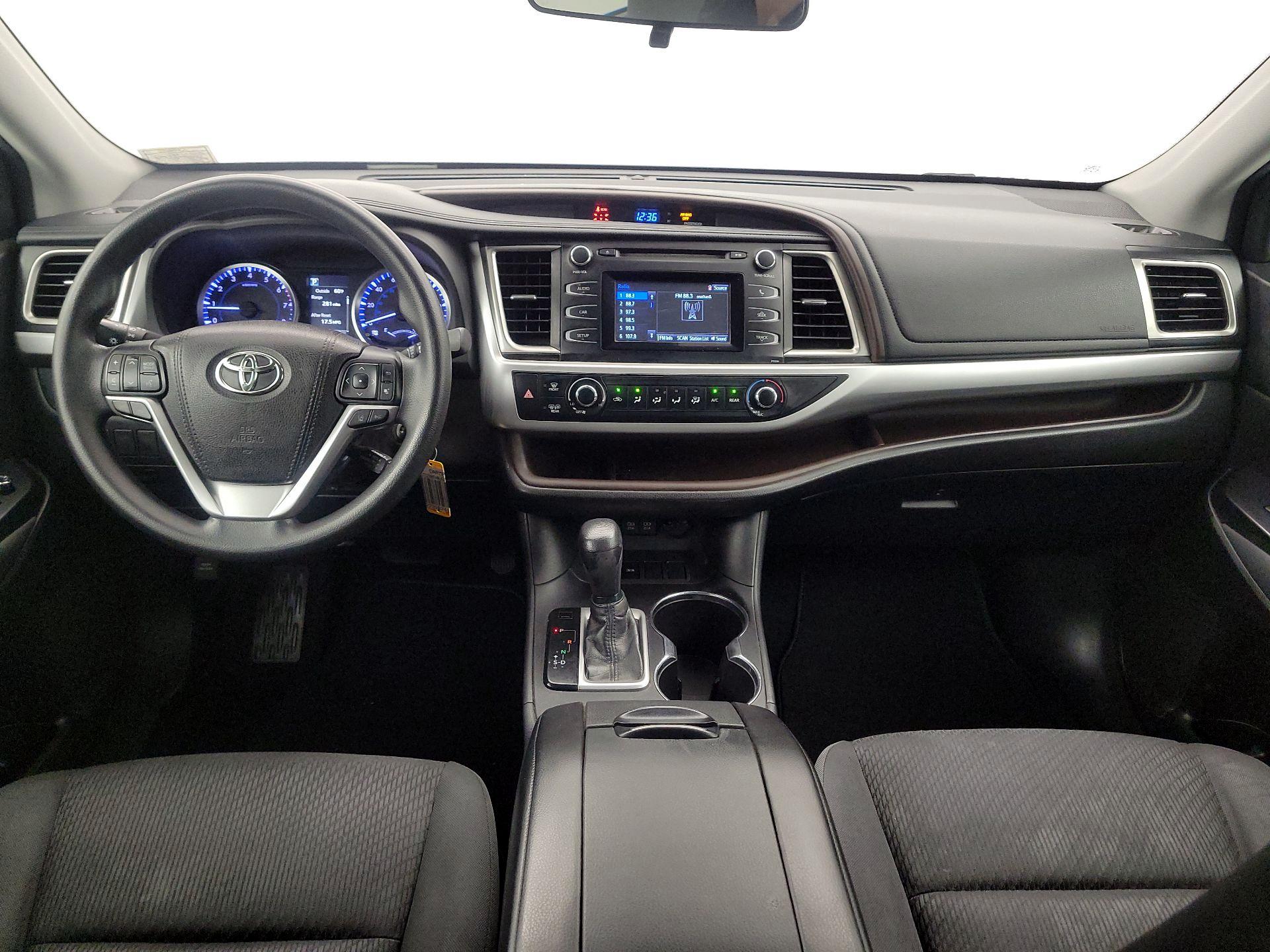 Thumbnail: 2018 Toyota Highlander - 9