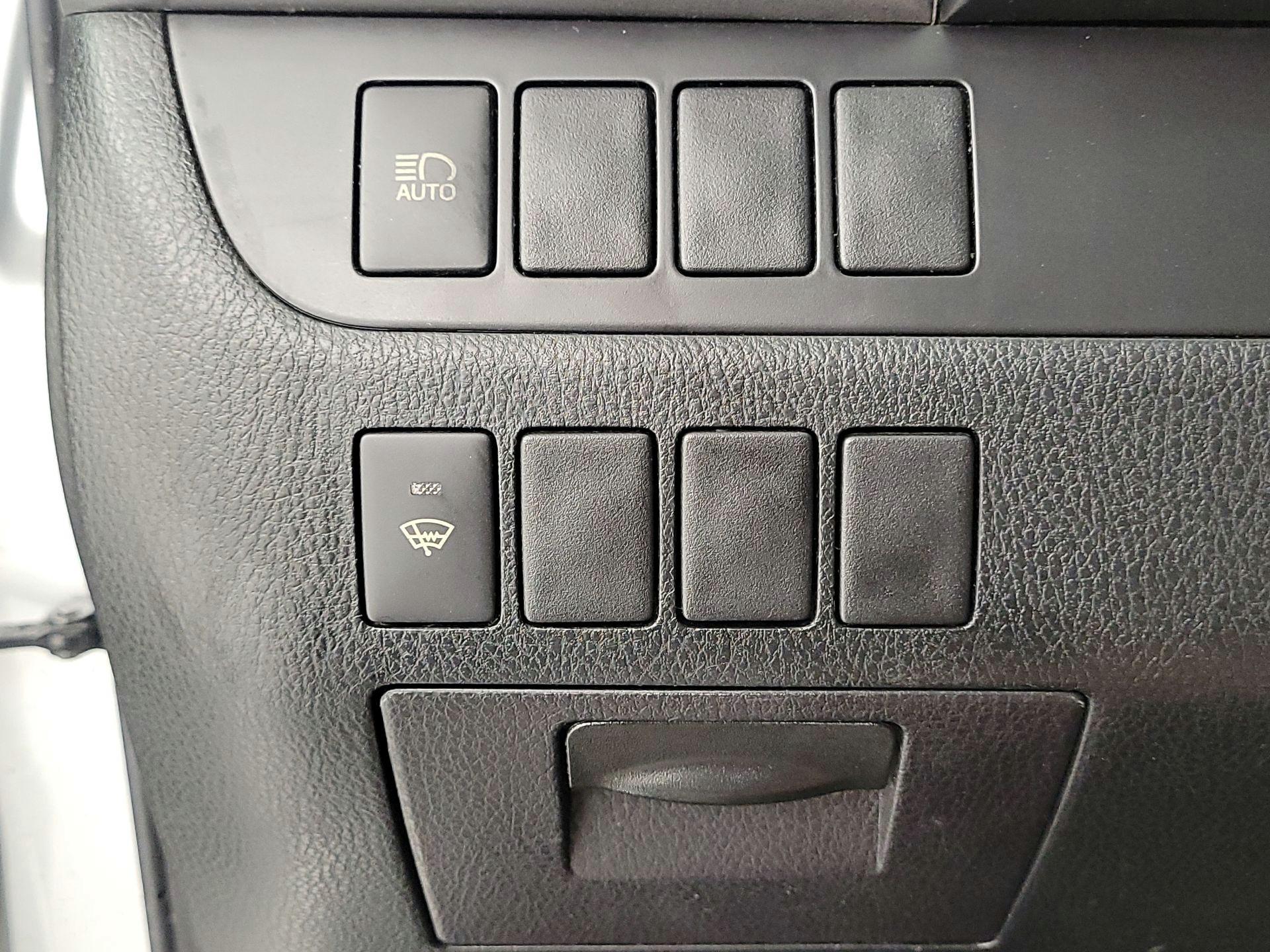 Thumbnail: 2018 Toyota Highlander - 13