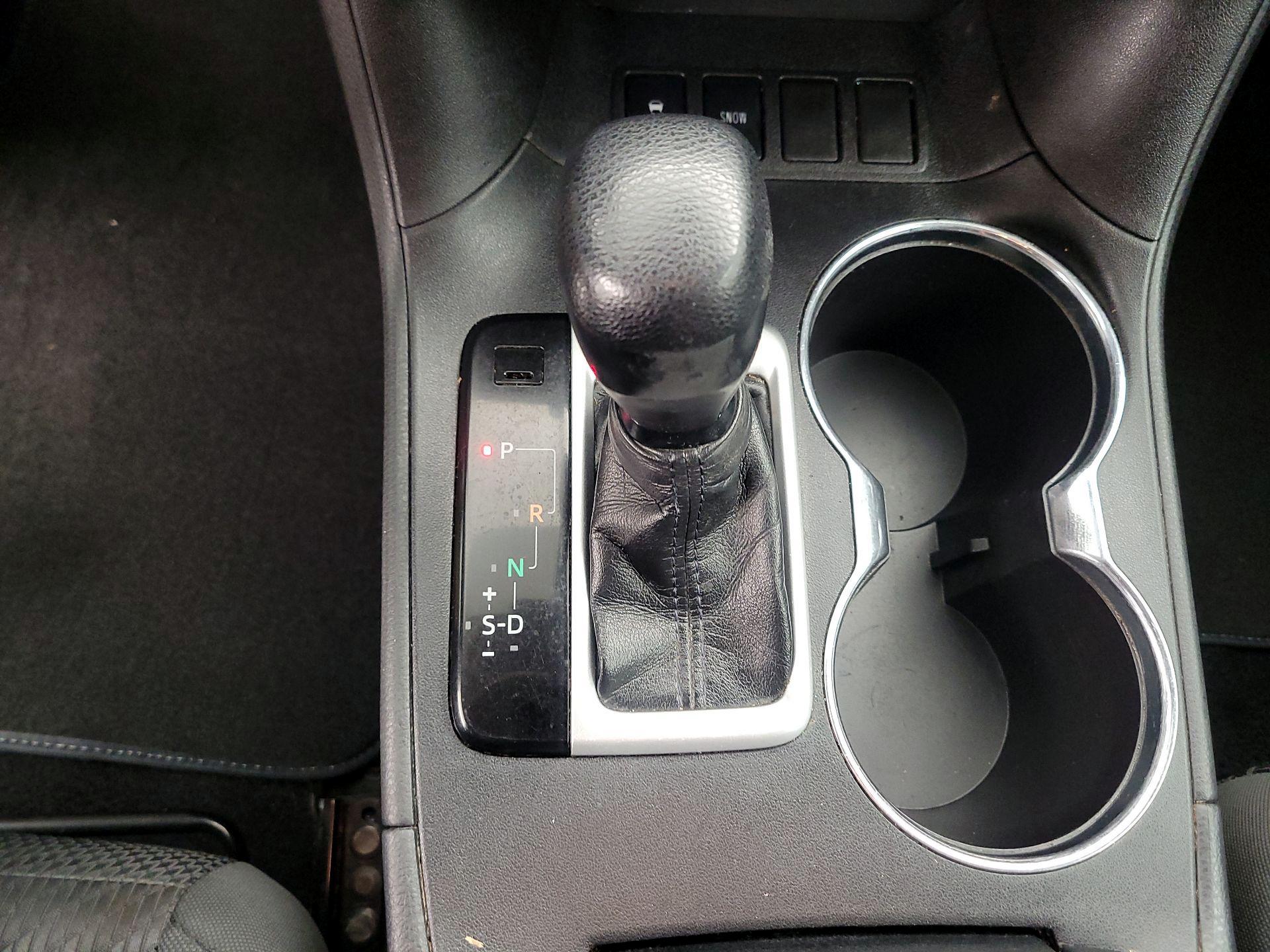 Thumbnail: 2018 Toyota Highlander - 17