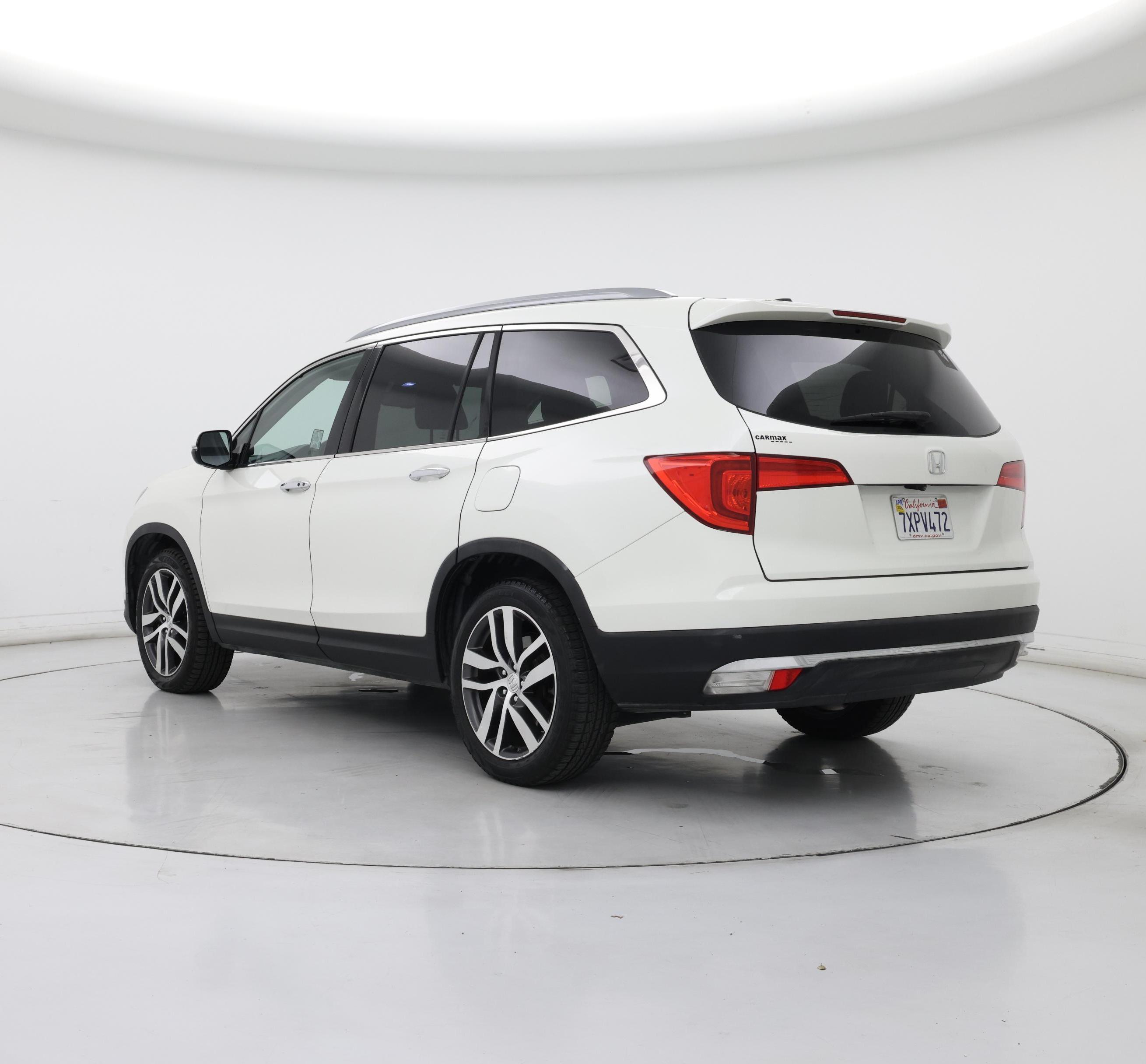 Thumbnail: 2017 Honda Pilot - 2