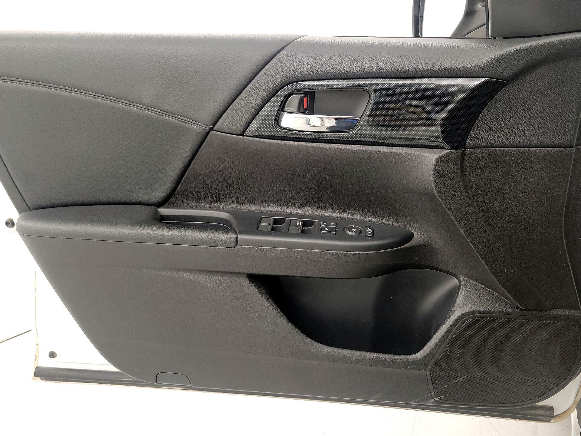 Thumbnail: 2014 Honda Accord - 12