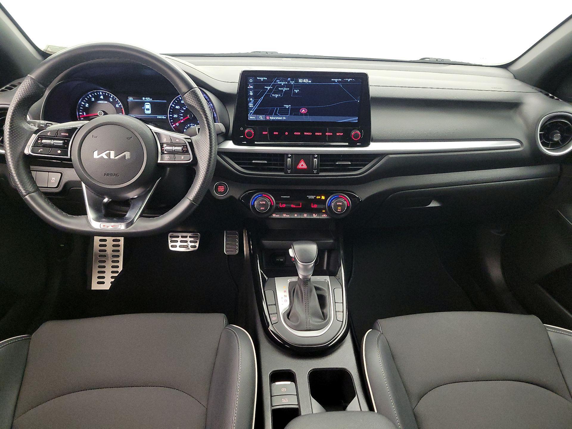 Thumbnail: 2023 Kia Forte - 9