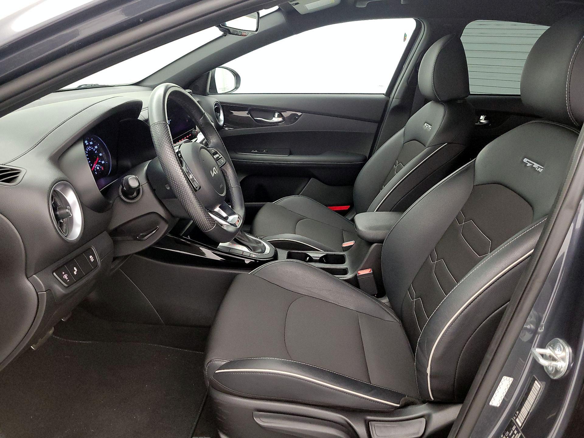 Thumbnail: 2023 Kia Forte - 11