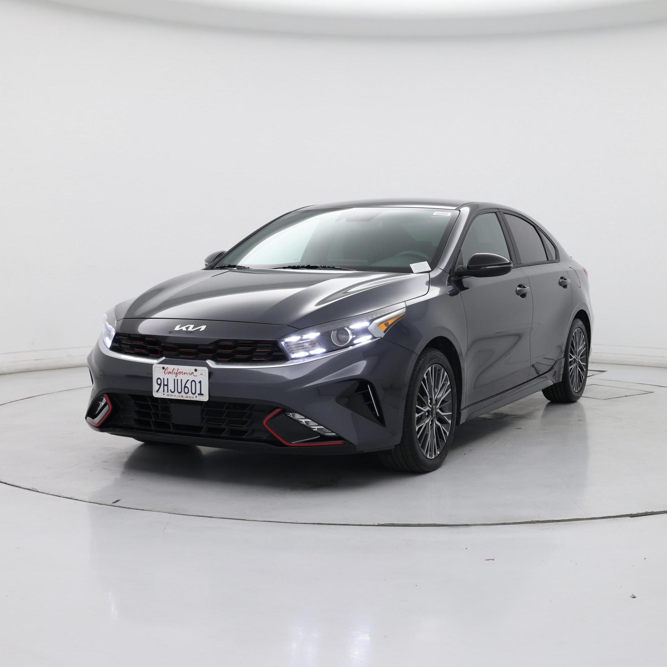 Thumbnail: 2023 Kia Forte - 4