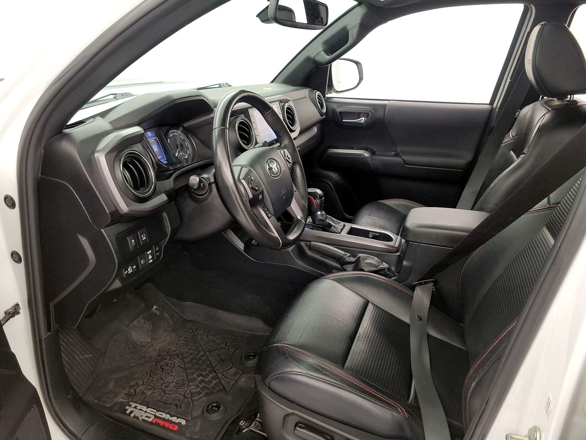 Thumbnail: 2020 Toyota Tacoma - 11