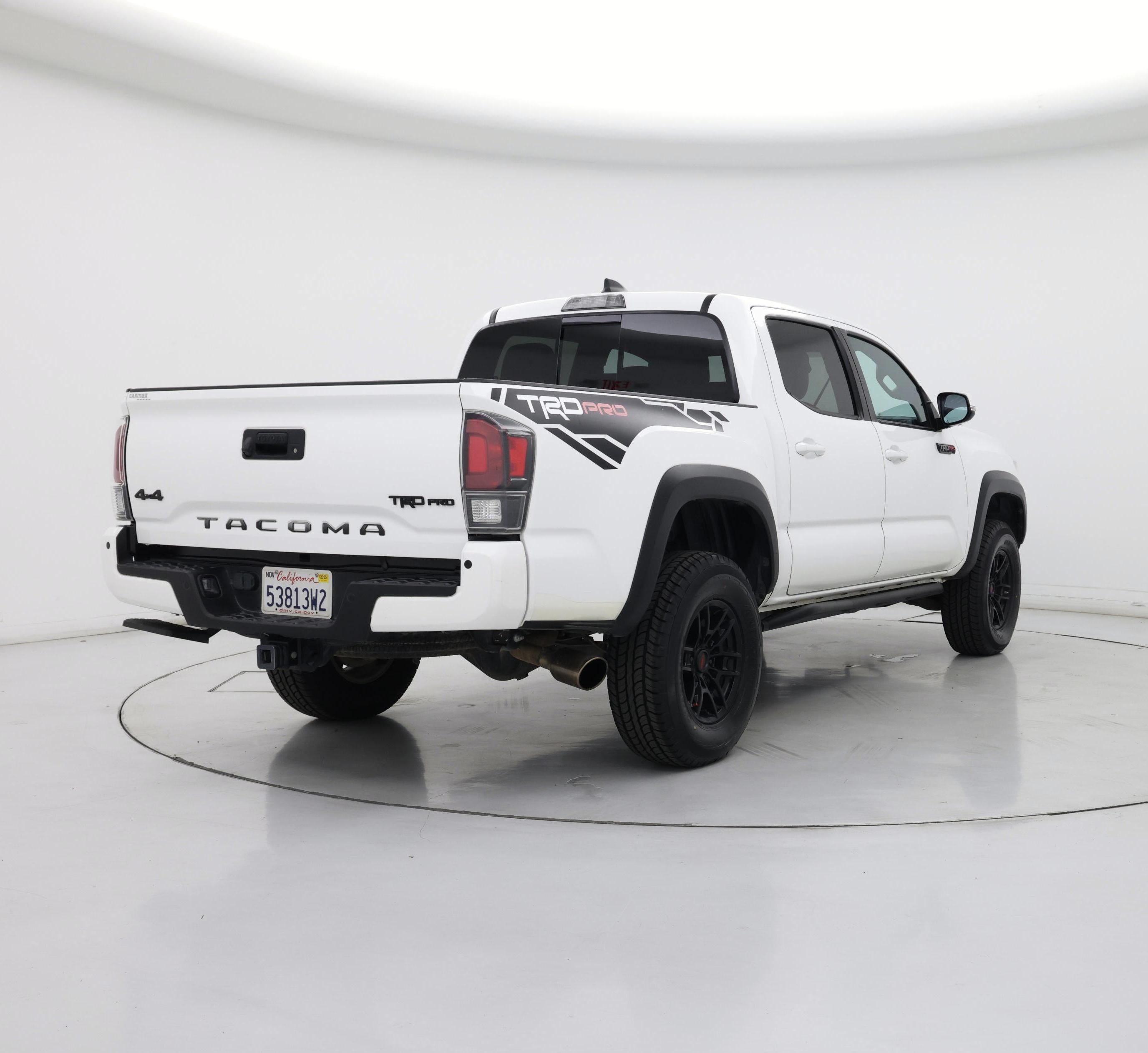Thumbnail: 2020 Toyota Tacoma - 8
