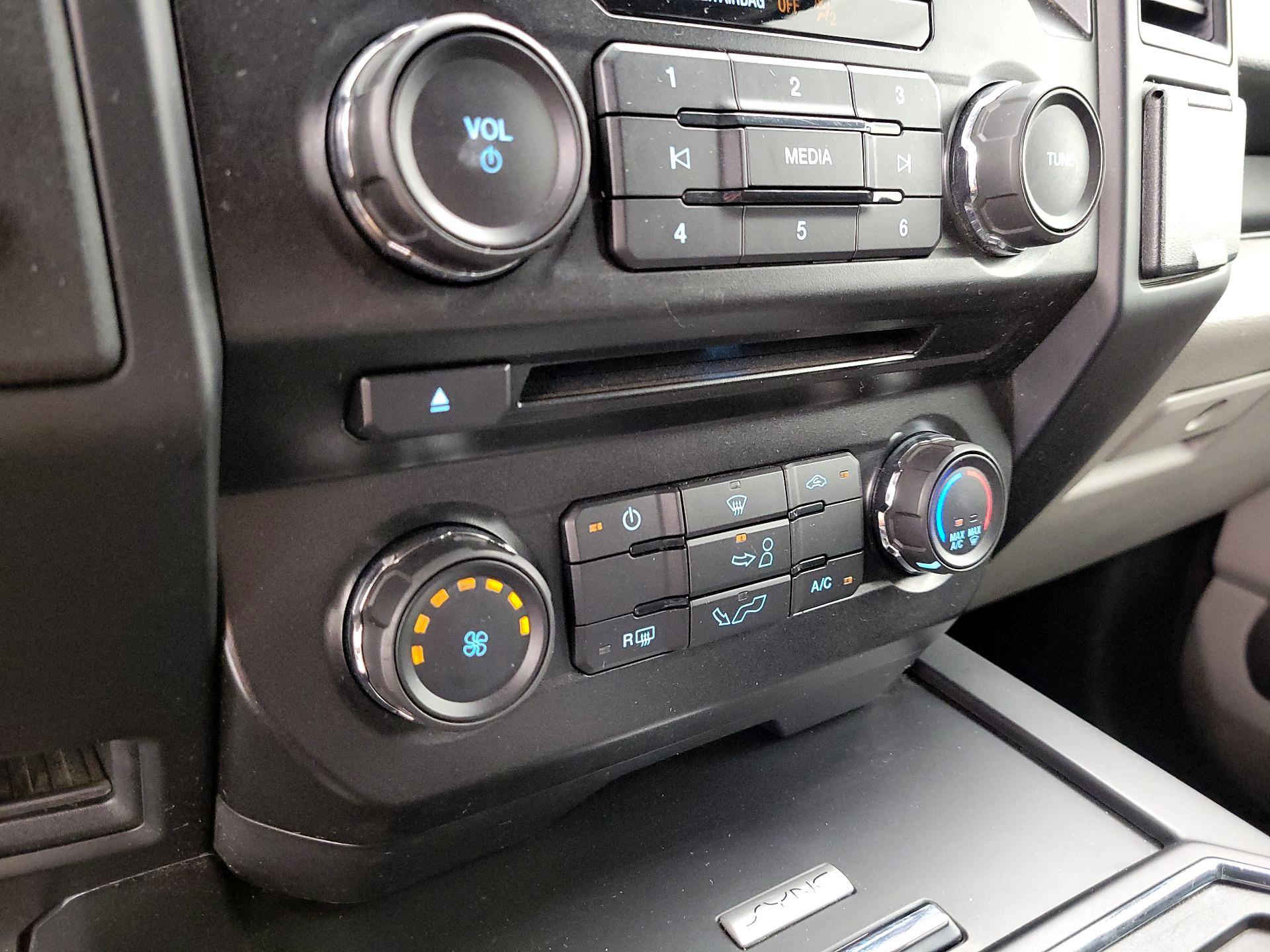 Thumbnail: 2018 Ford F-150 - 16