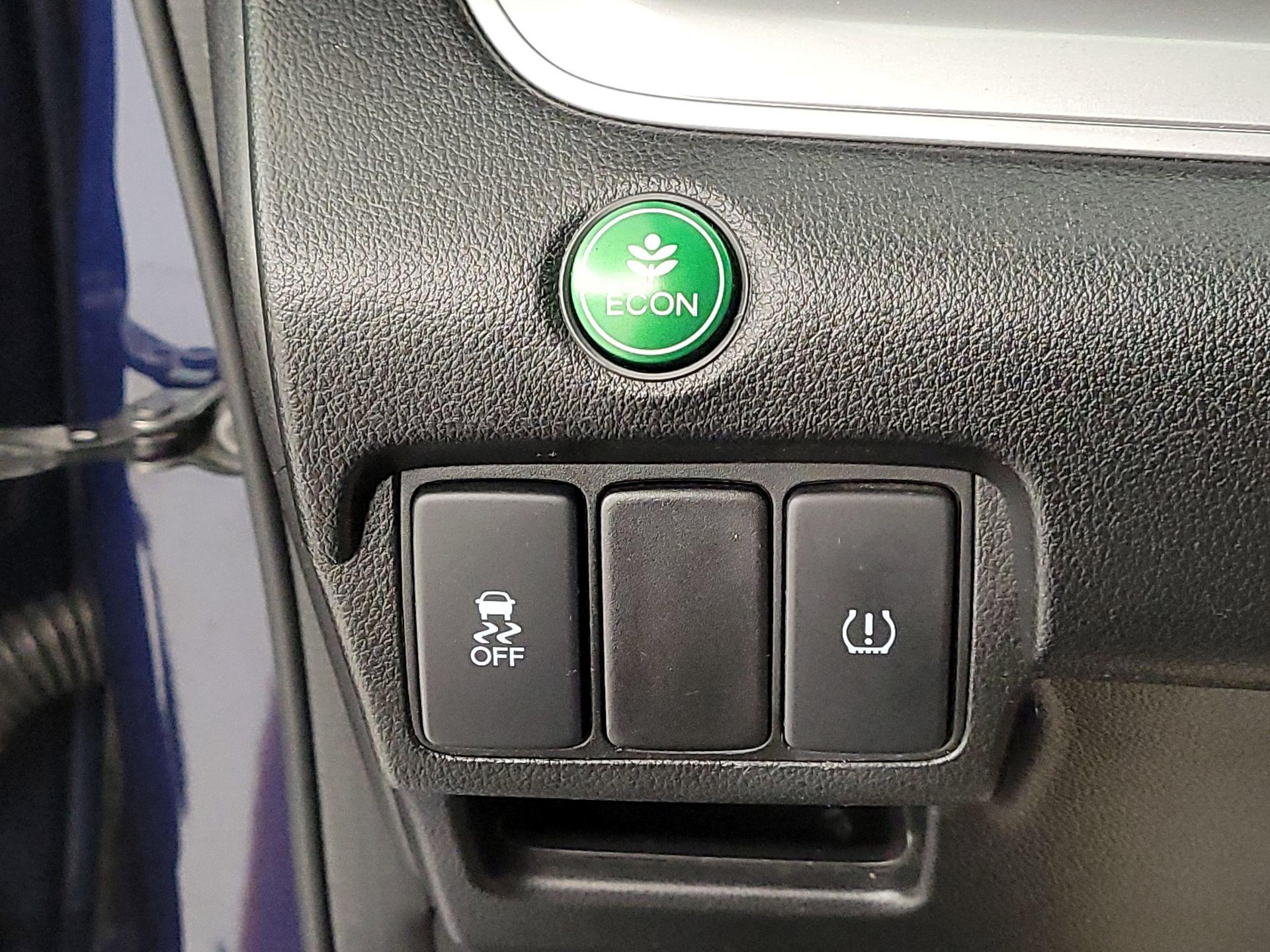 Thumbnail: 2015 Honda CR-V - 13