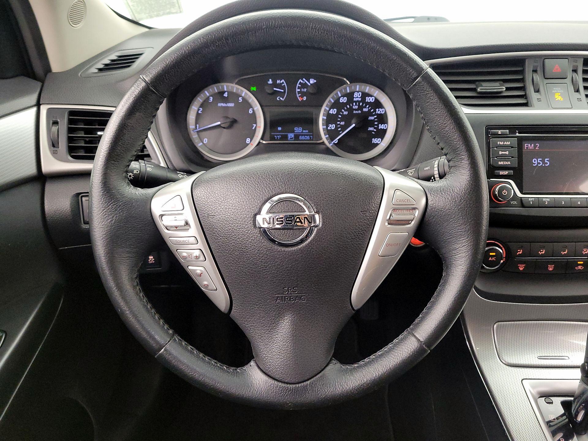 Thumbnail: 2015 Nissan Sentra - 10