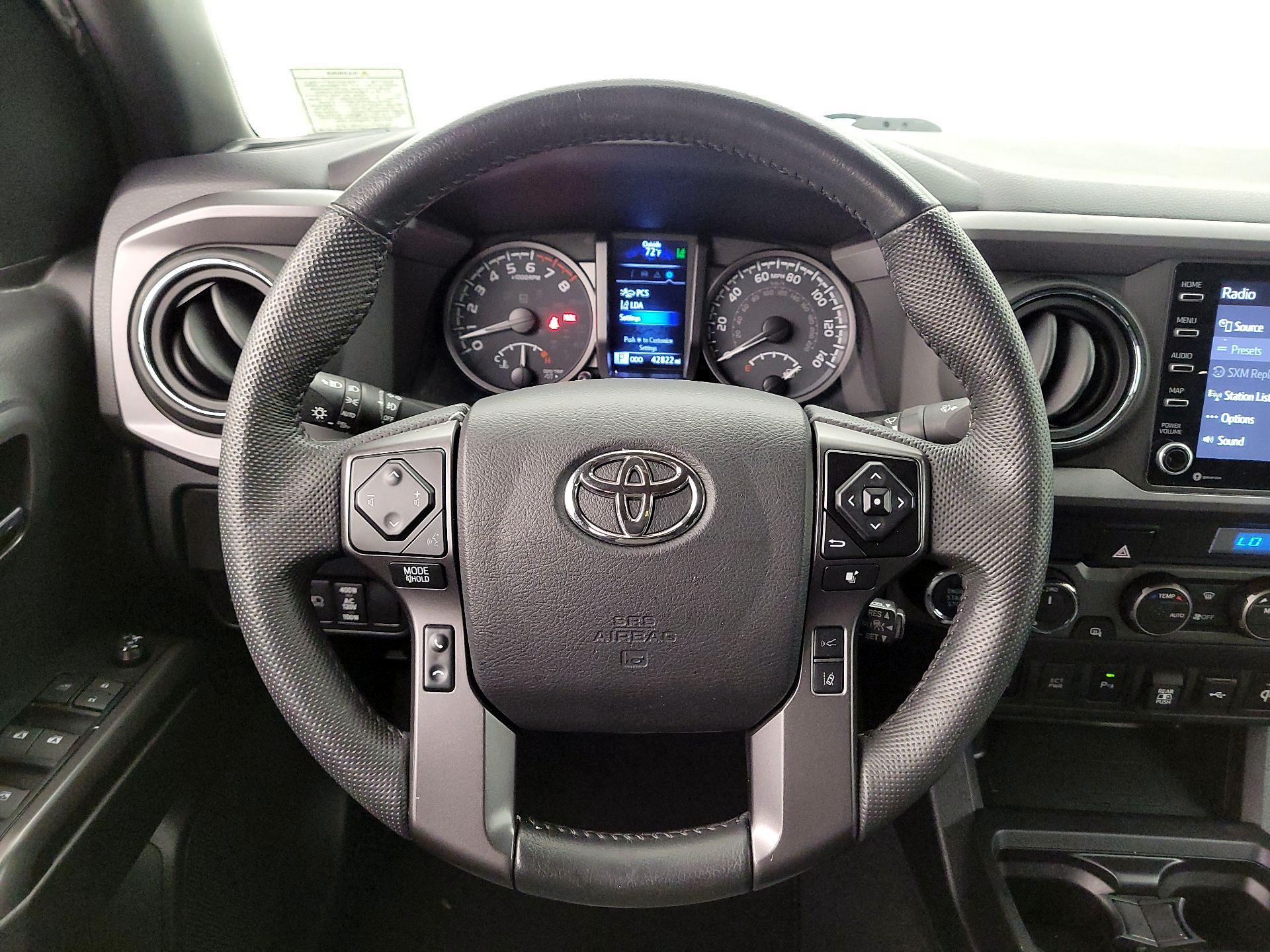 Thumbnail: 2022 Toyota Tacoma - 10