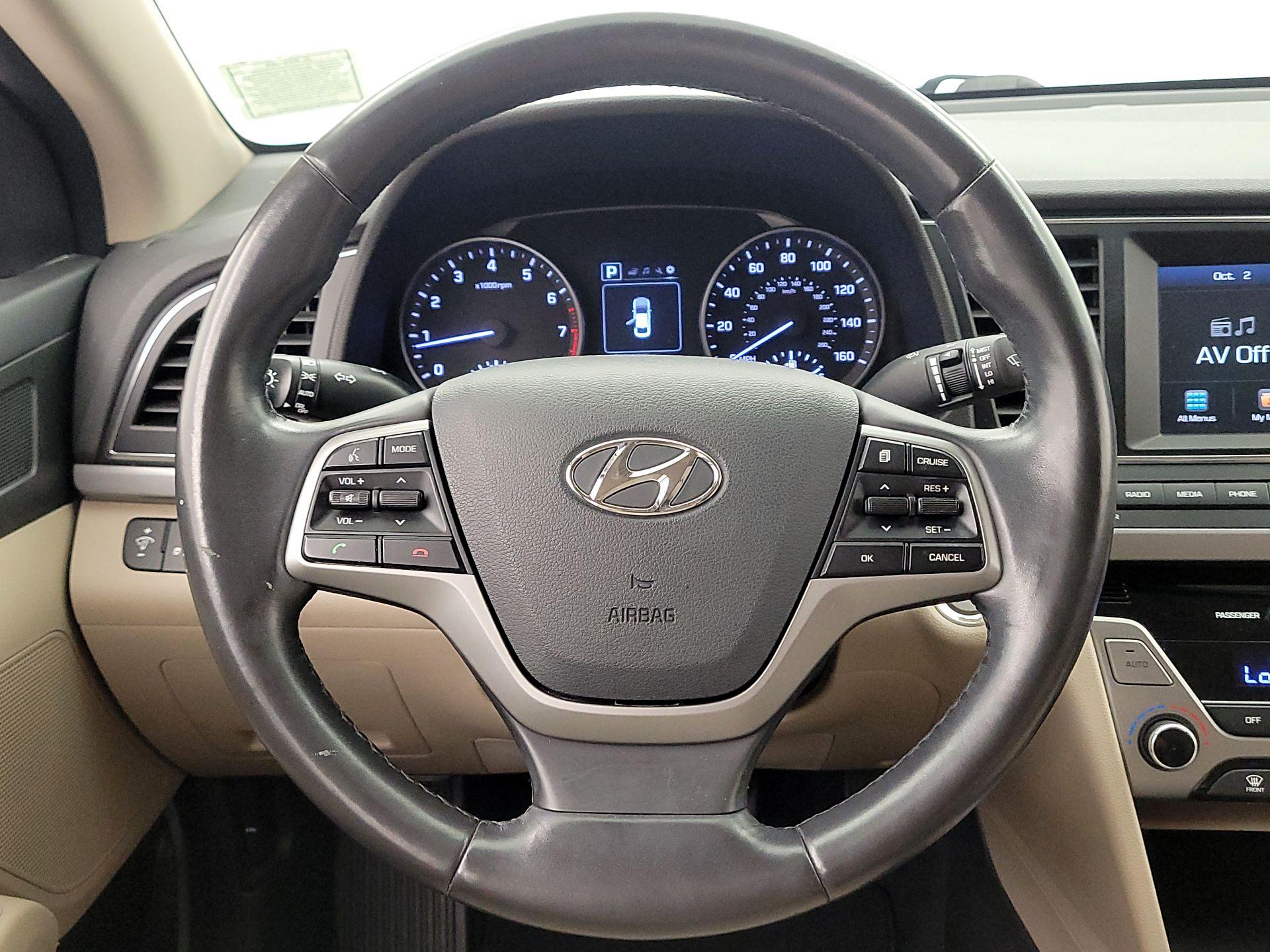 Thumbnail: 2017 Hyundai Elantra - 10