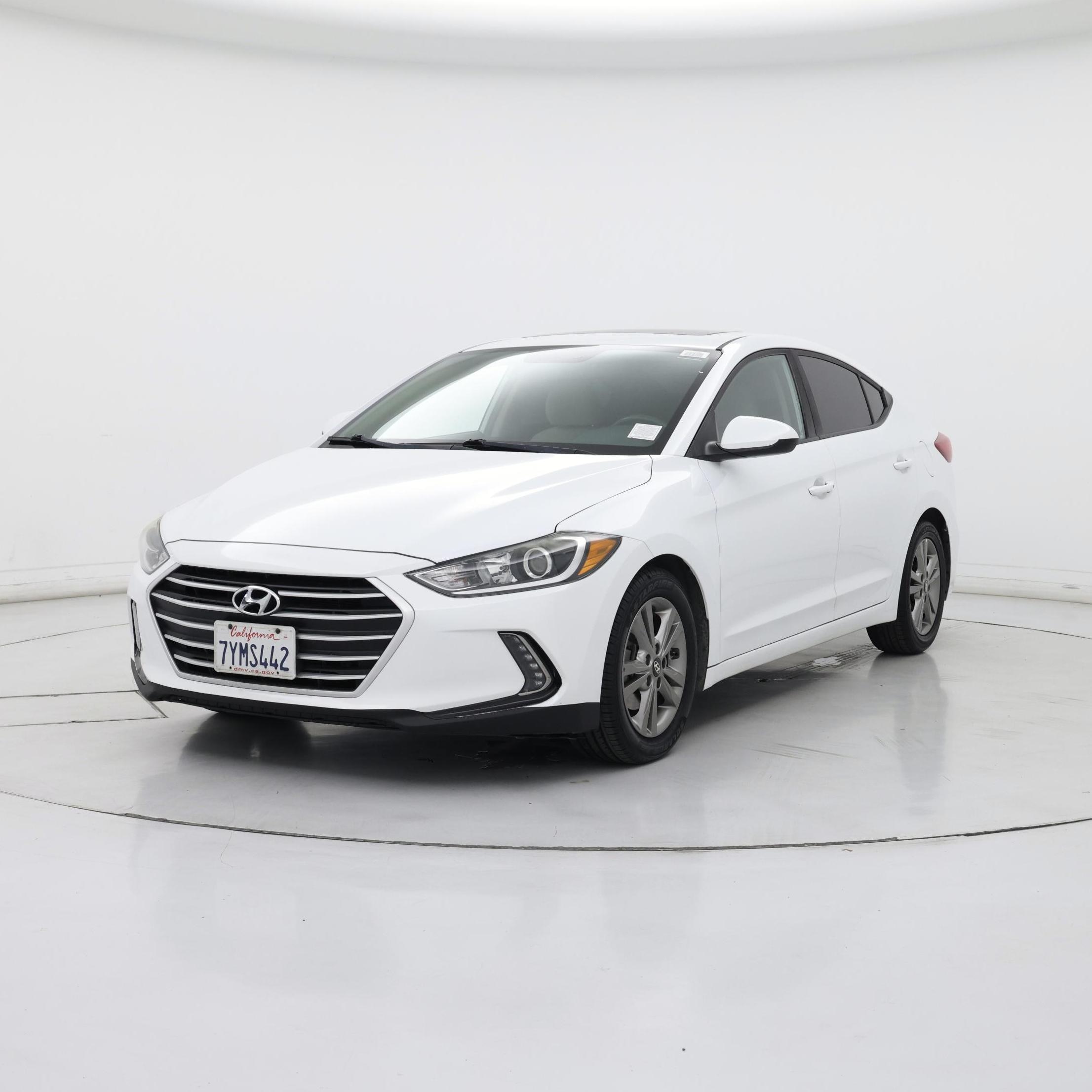 Thumbnail: 2017 Hyundai Elantra - 4