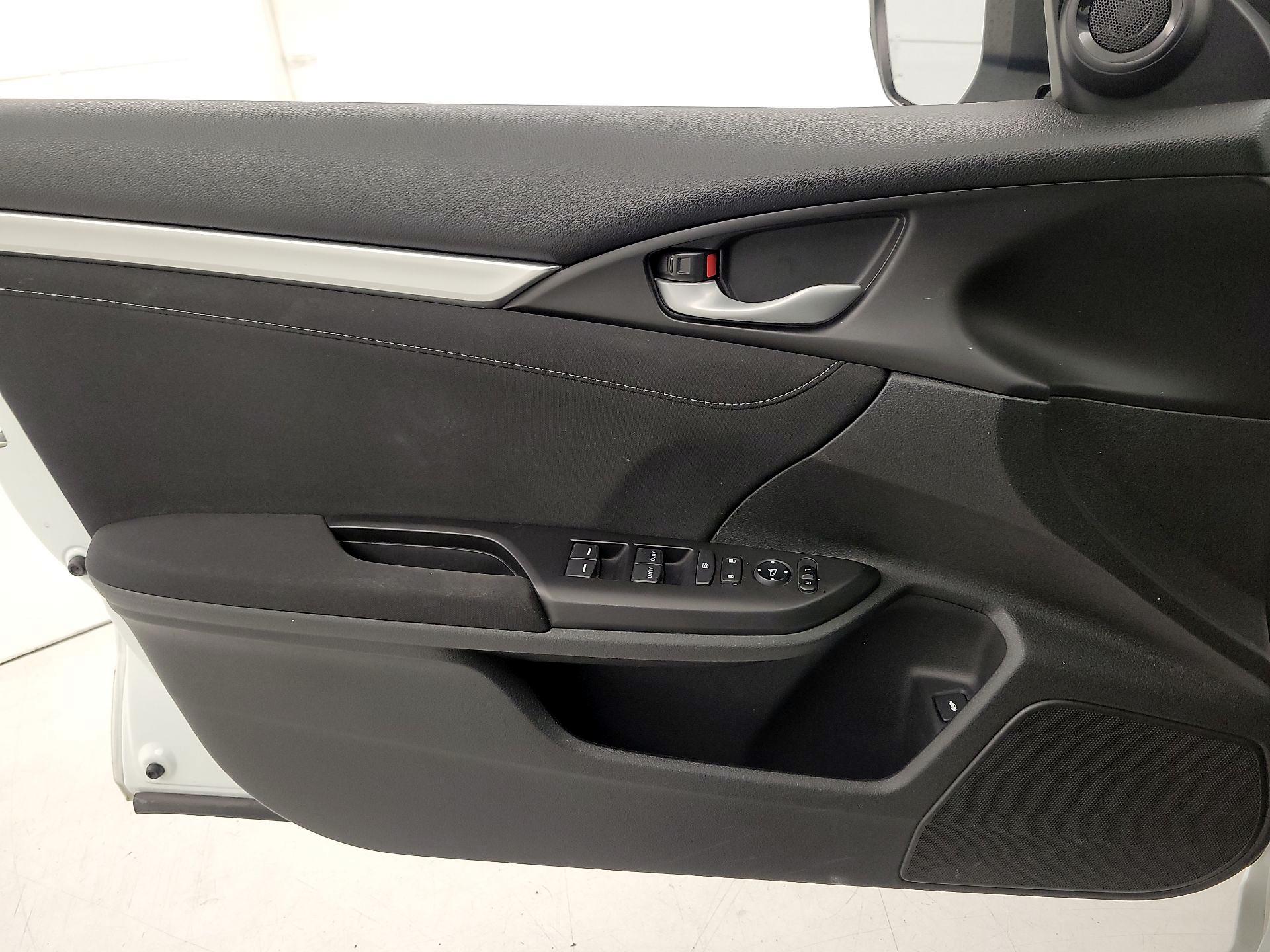 Thumbnail: 2019 Honda Civic - 12