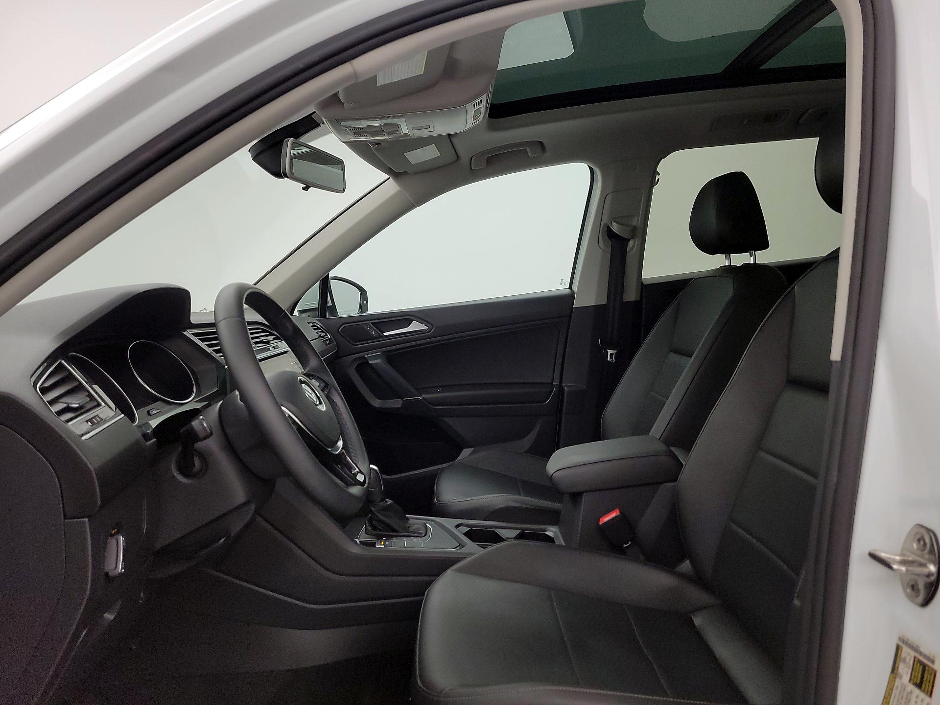 Thumbnail: 2020 Volkswagen Tiguan - 19