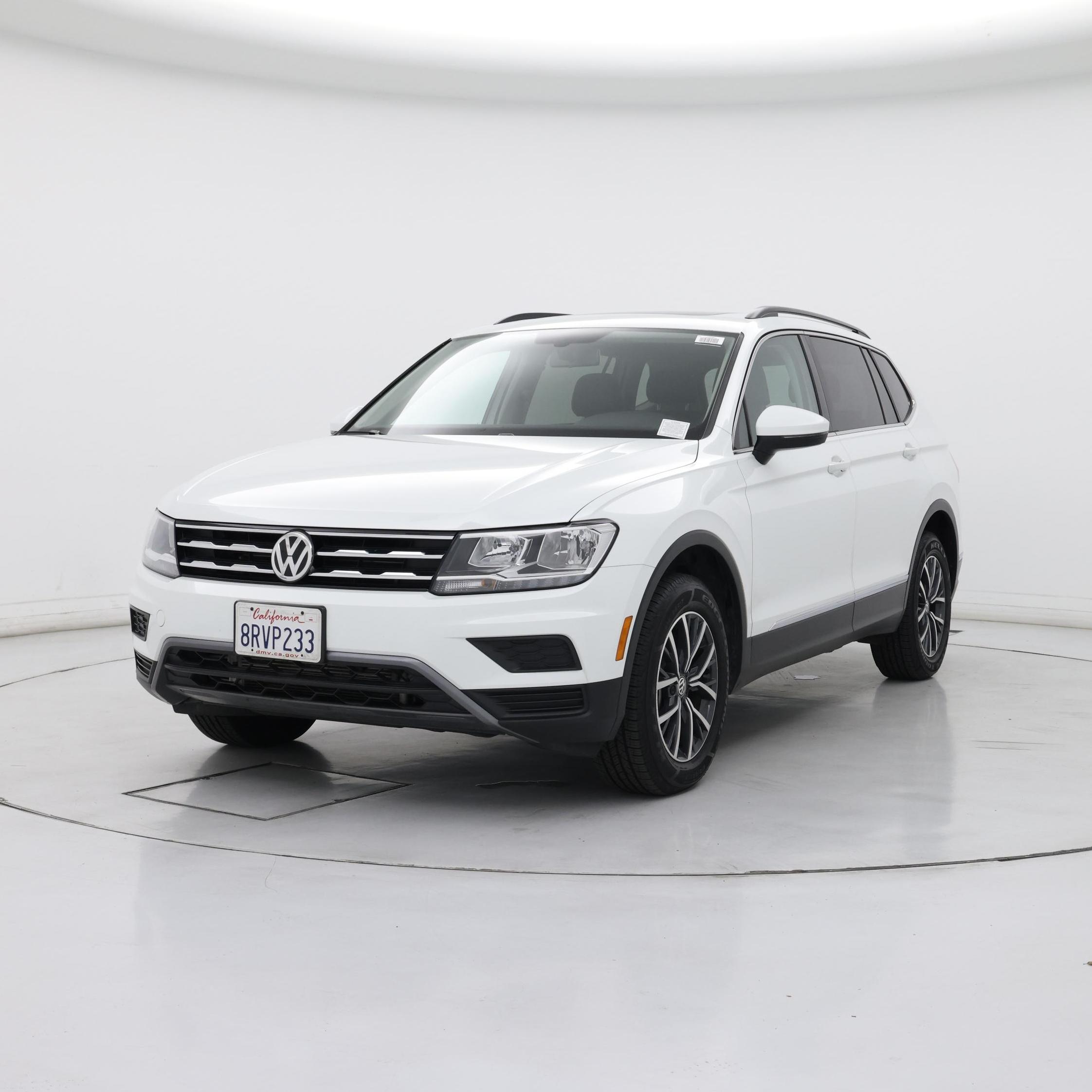 Thumbnail: 2020 Volkswagen Tiguan - 4
