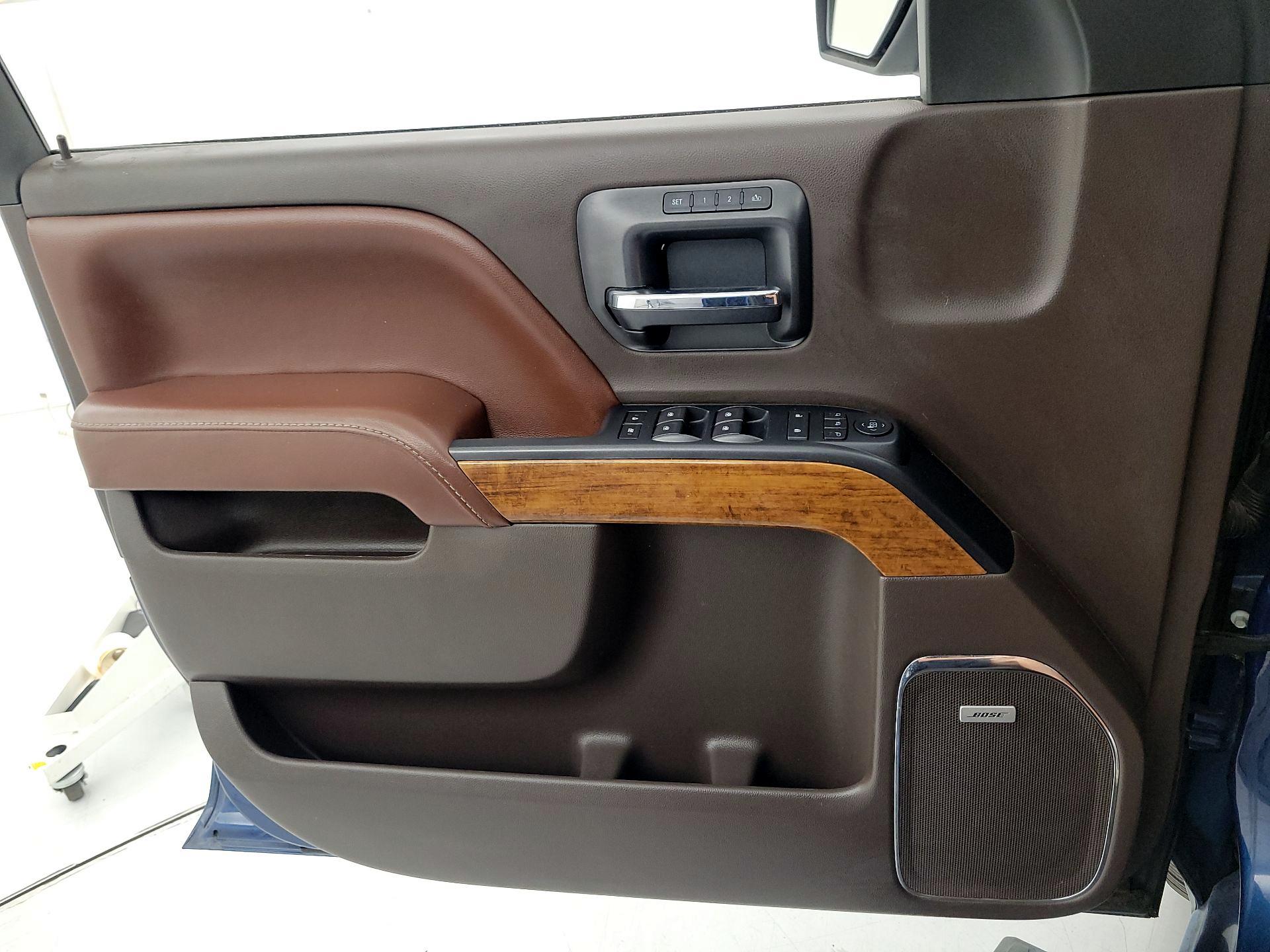 Thumbnail: 2016 Chevrolet Silverado 1500 - 12