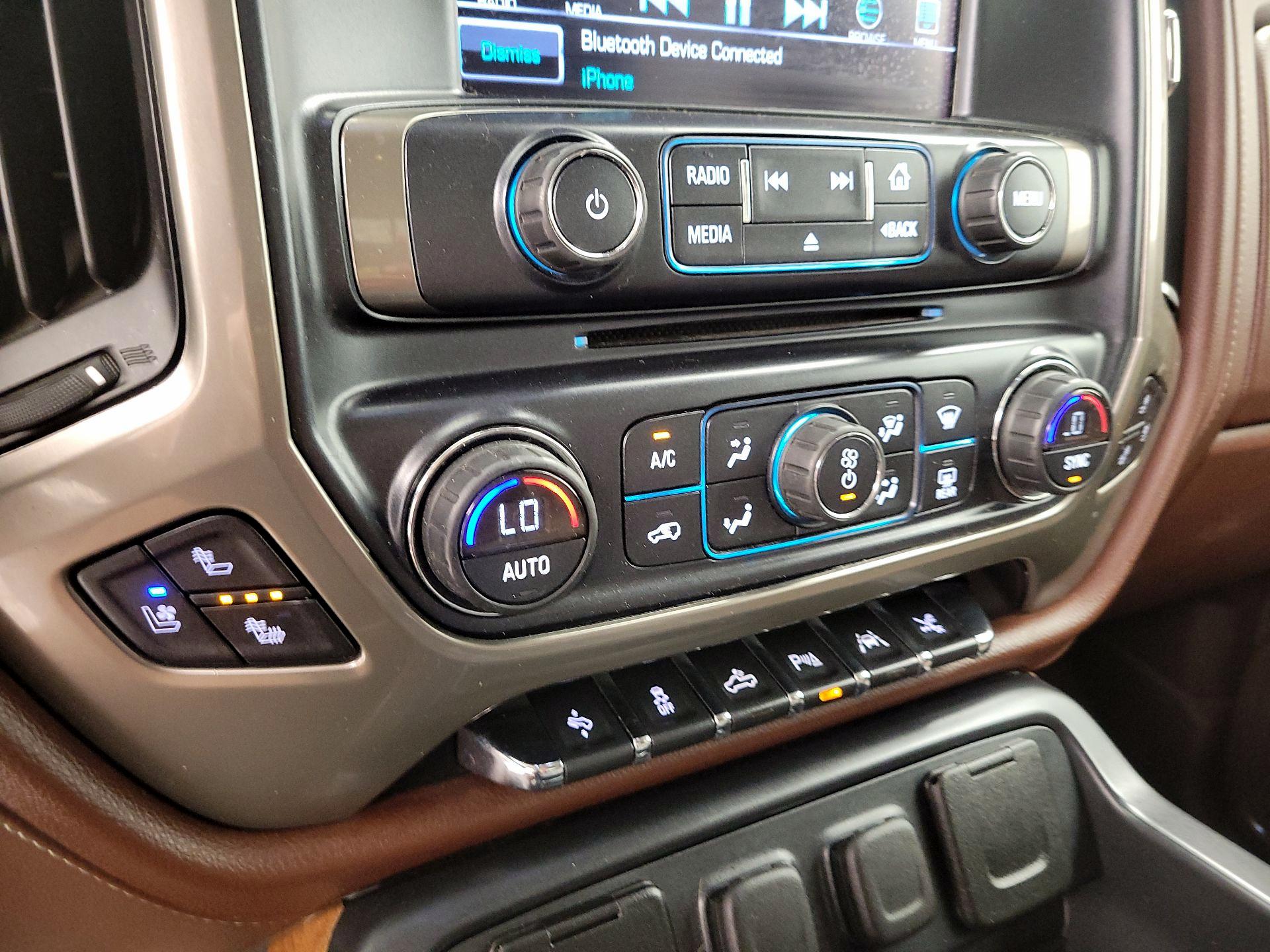Thumbnail: 2016 Chevrolet Silverado 1500 - 17
