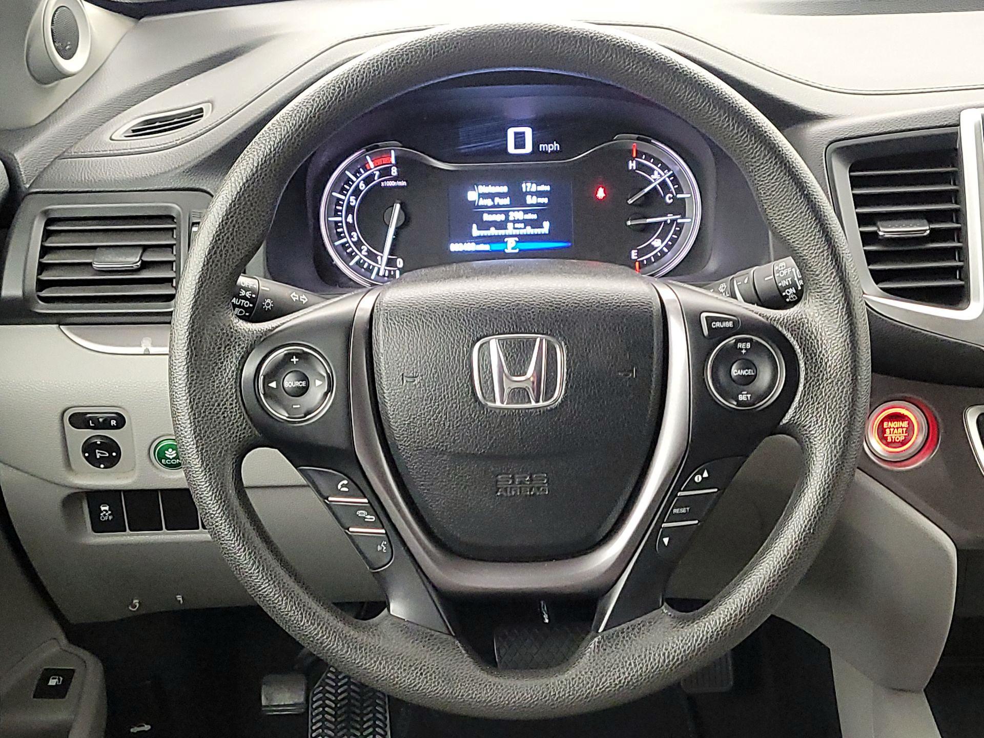 Thumbnail: 2016 Honda Pilot - 10