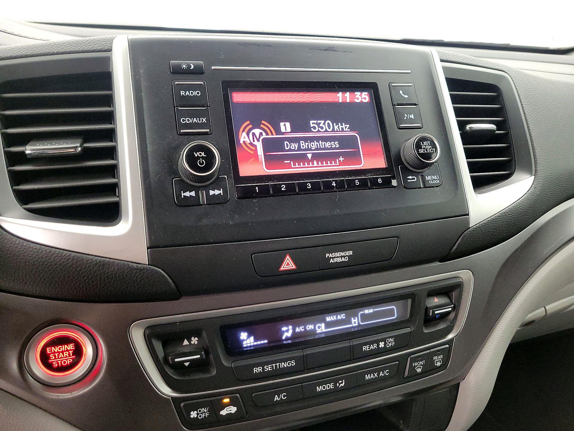 Thumbnail: 2016 Honda Pilot - 15