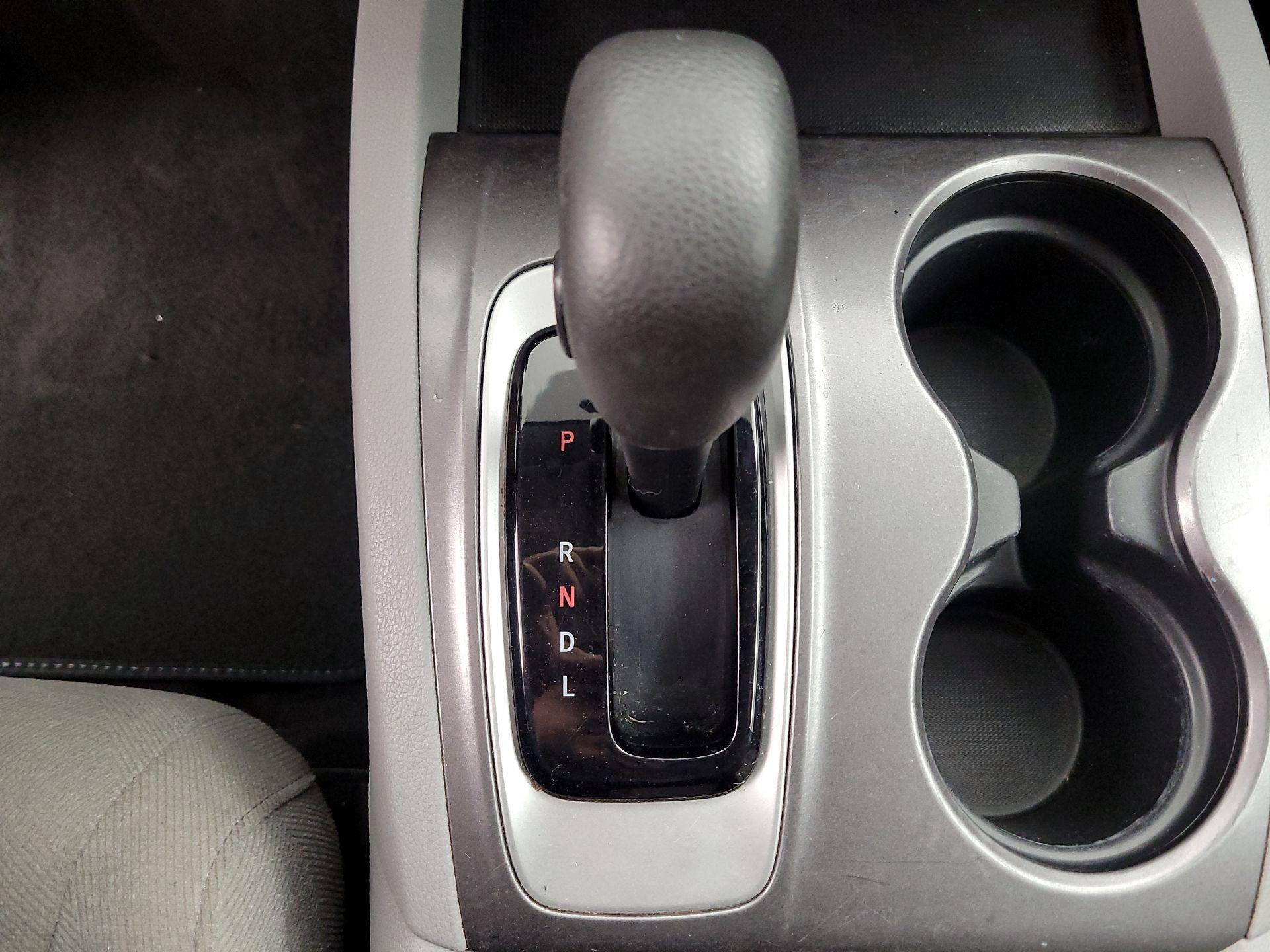 Thumbnail: 2016 Honda Pilot - 17