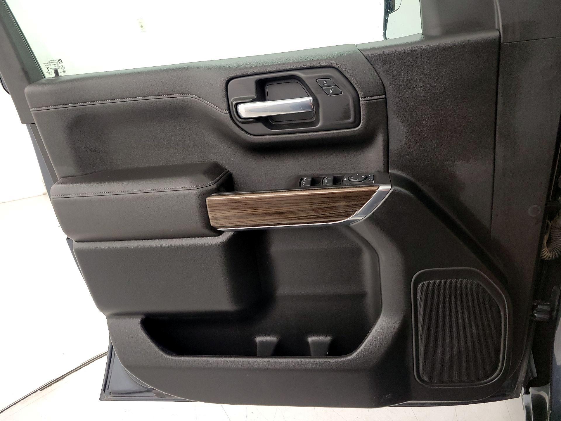 Thumbnail: 2021 Chevrolet Silverado 1500 - 12