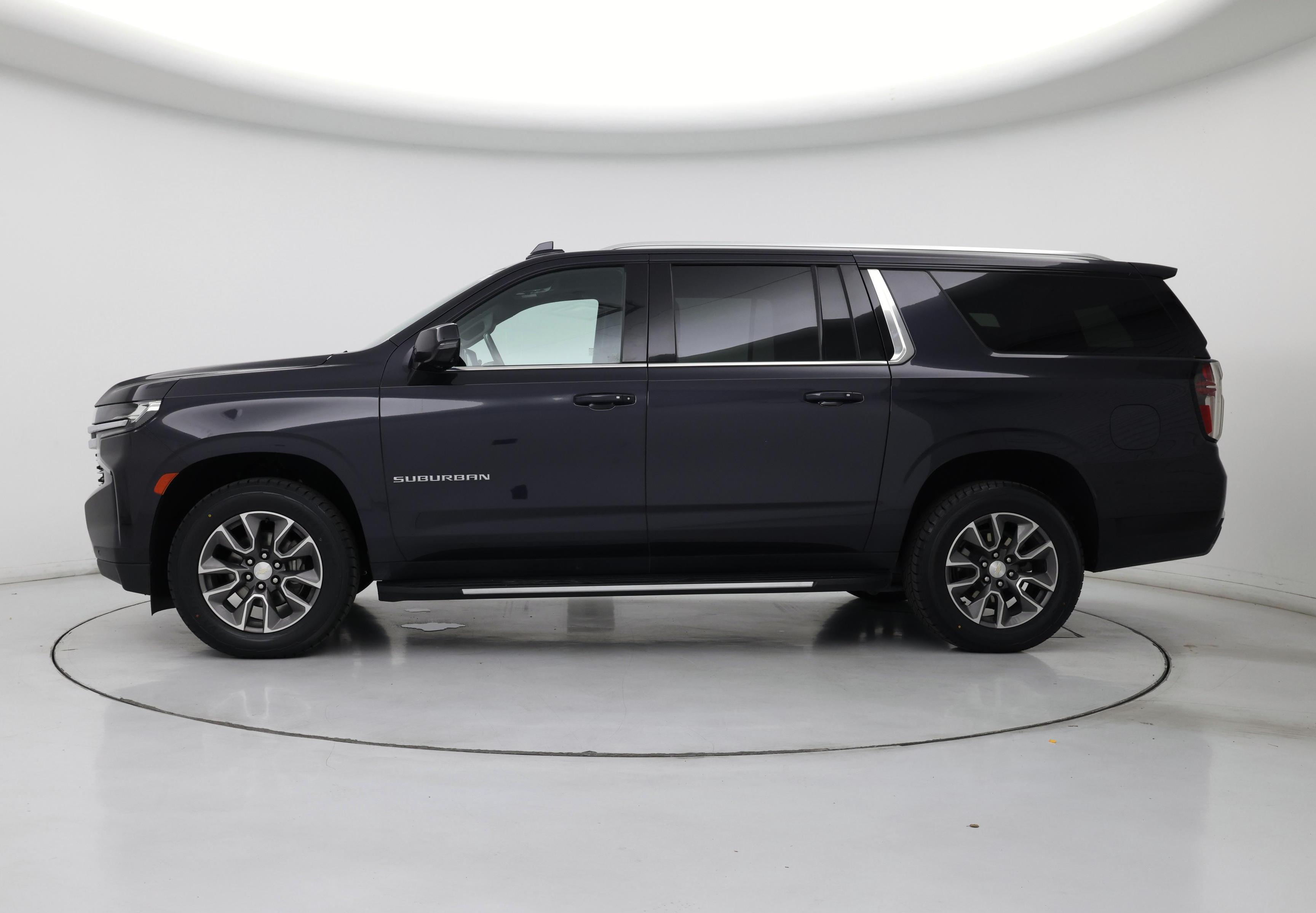 Thumbnail: 2022 Chevrolet Suburban - 3