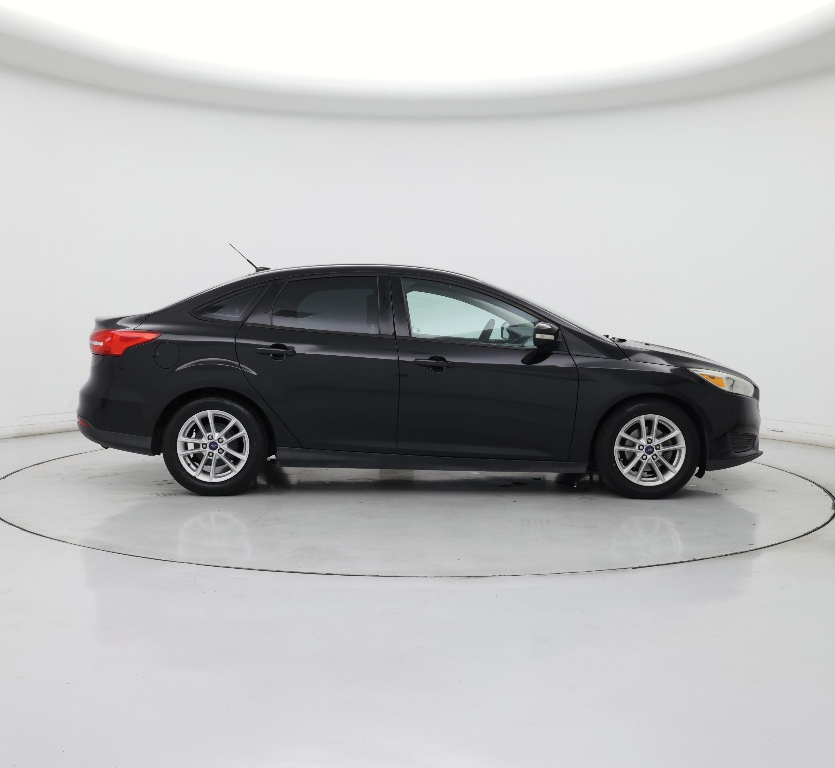 Thumbnail: 2015 Ford Focus - 7