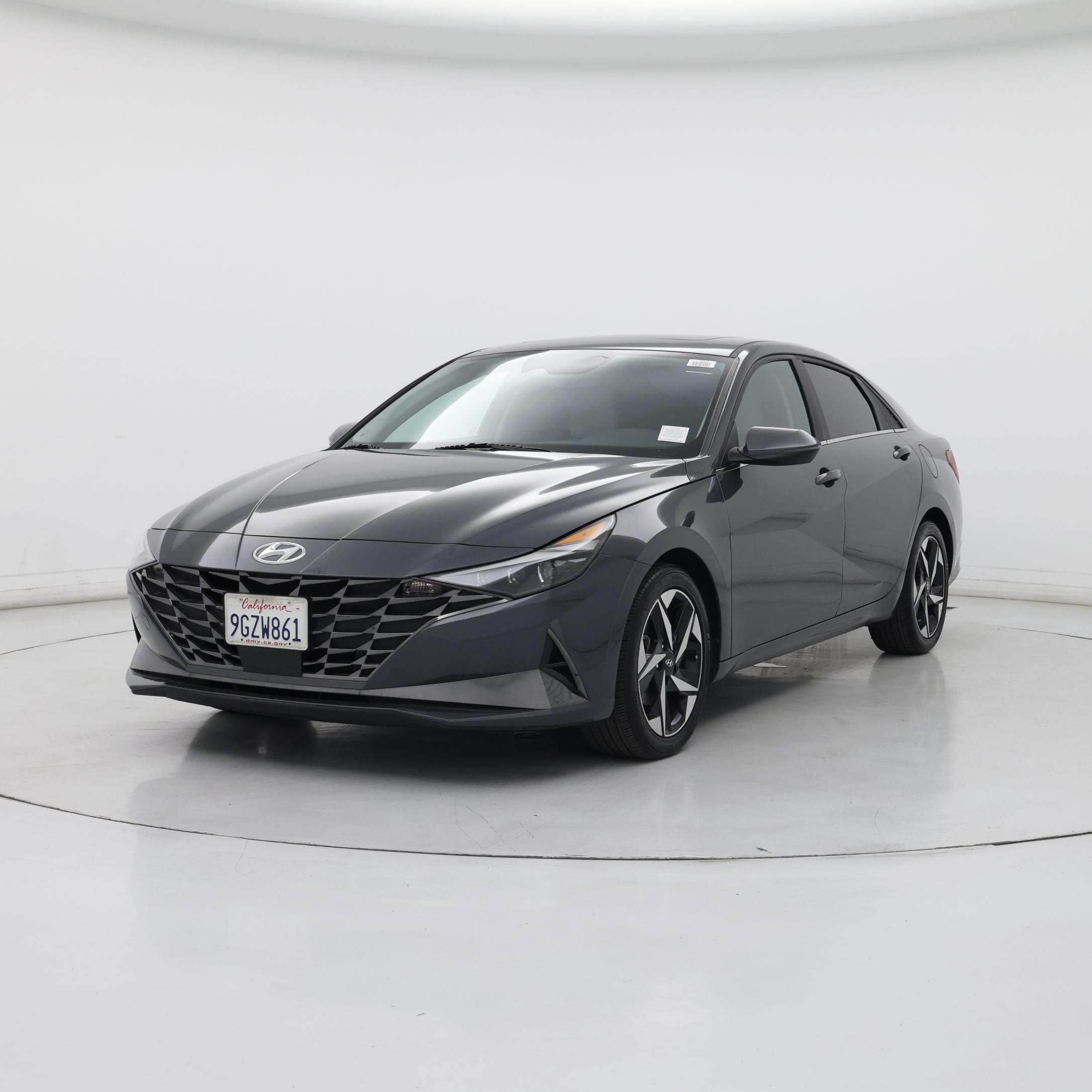 Thumbnail: 2023 Hyundai Elantra - 4