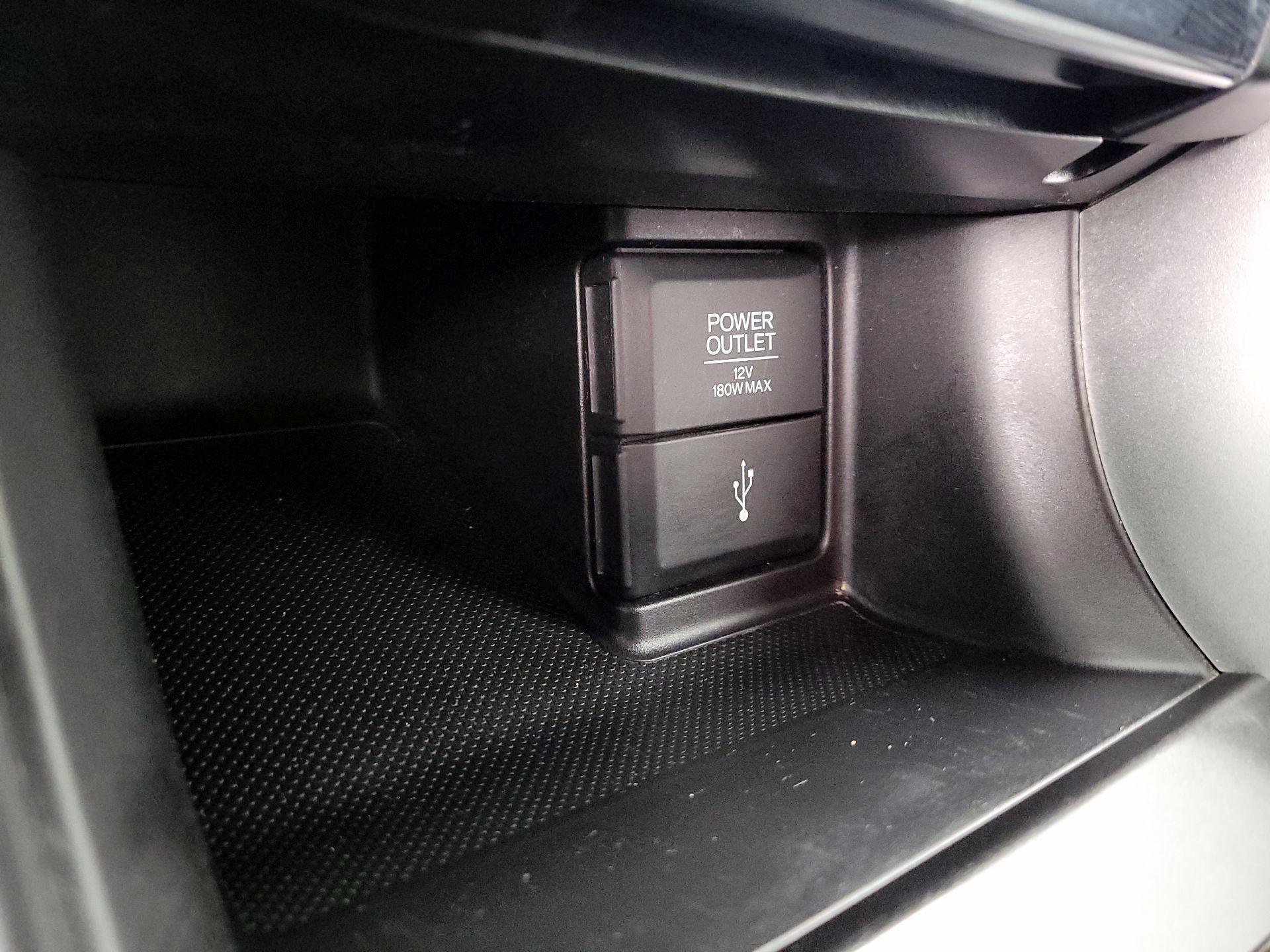 Thumbnail: 2015 Honda Accord - 18
