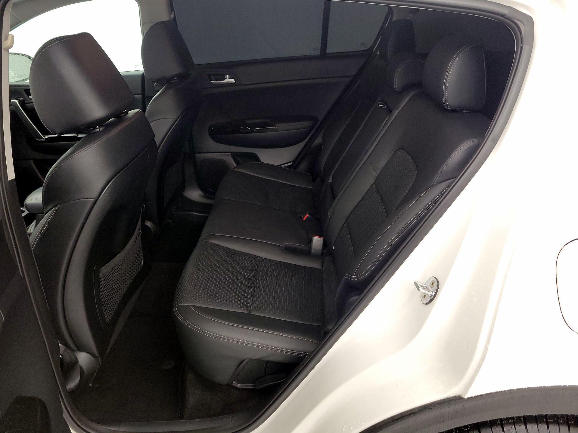 Thumbnail: 2020 Kia Sportage - 19