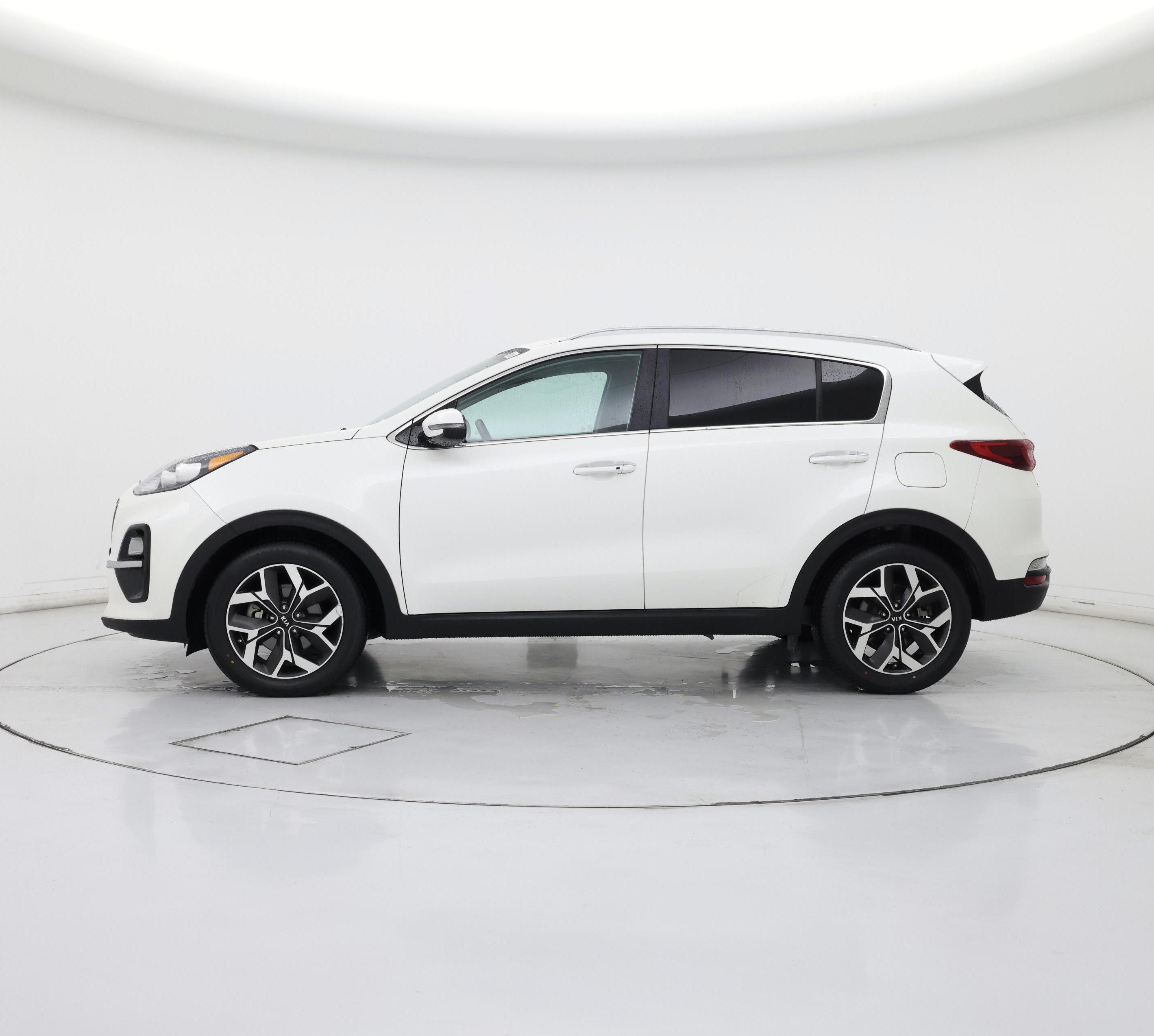Thumbnail: 2020 Kia Sportage - 3