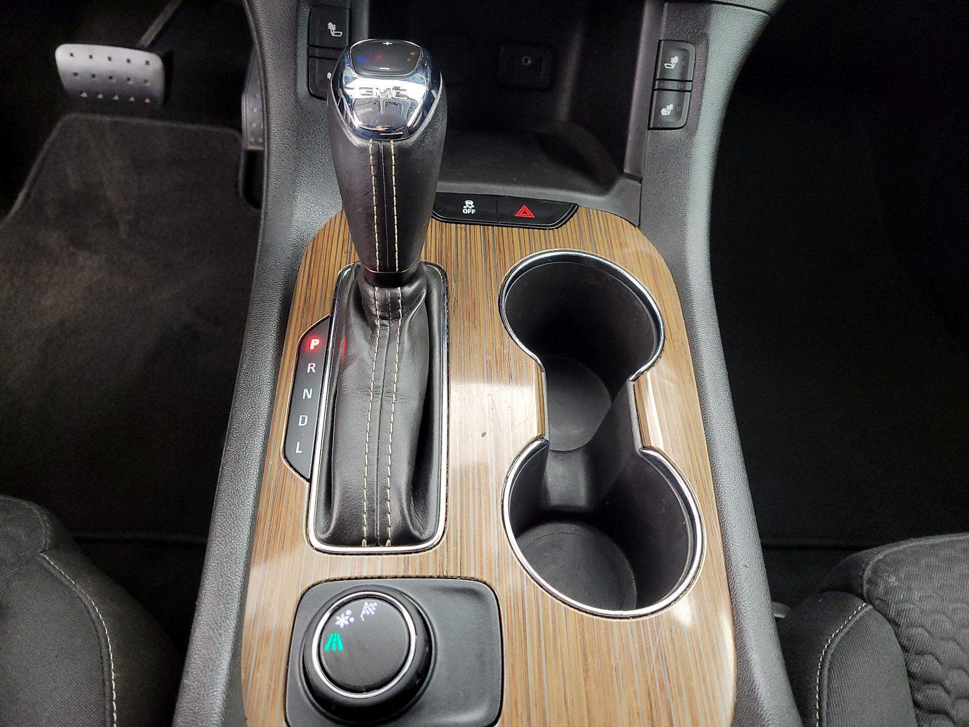 Thumbnail: 2019 GMC Acadia - 17