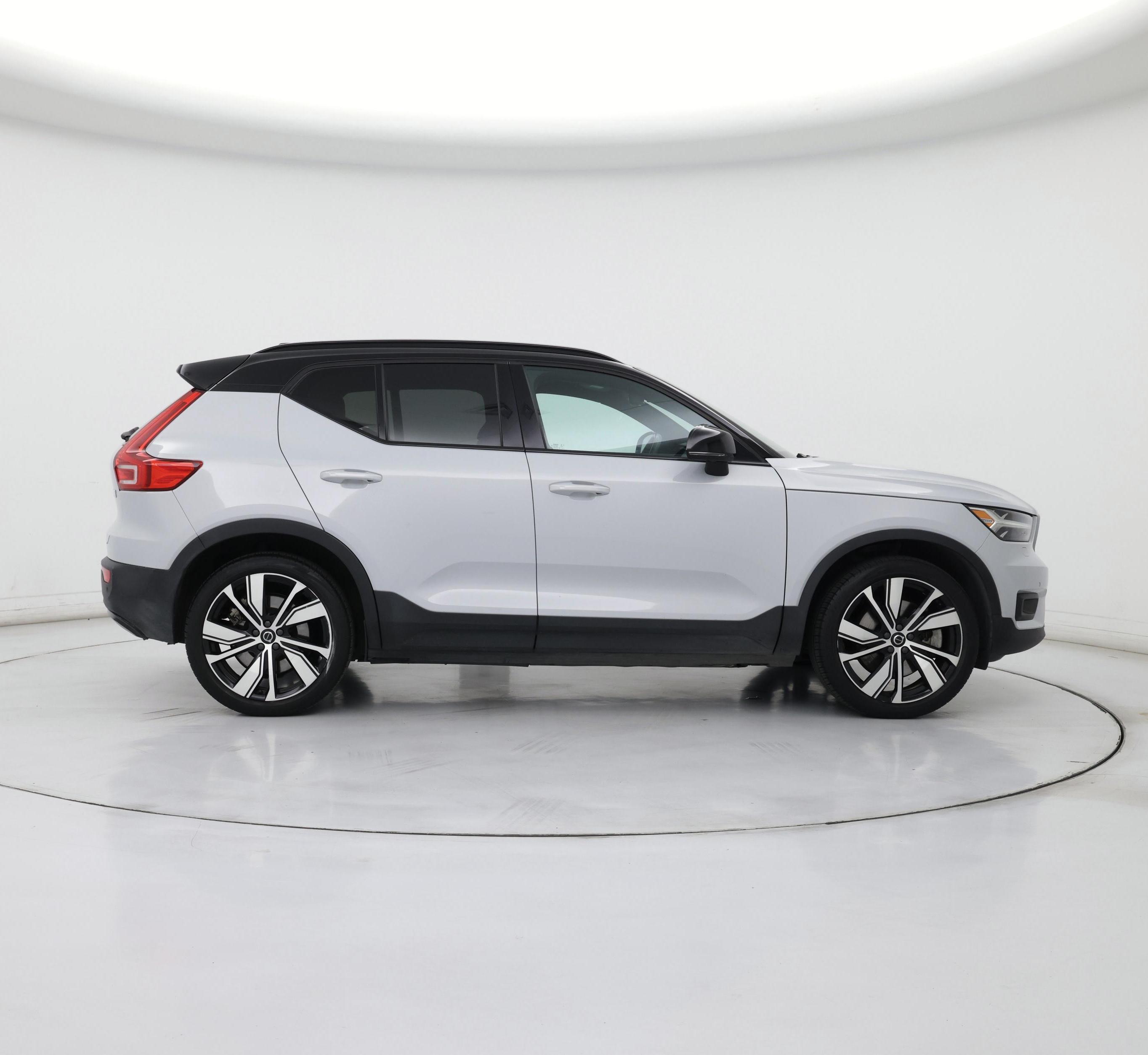 Thumbnail: 2021 Volvo XC40 - 7