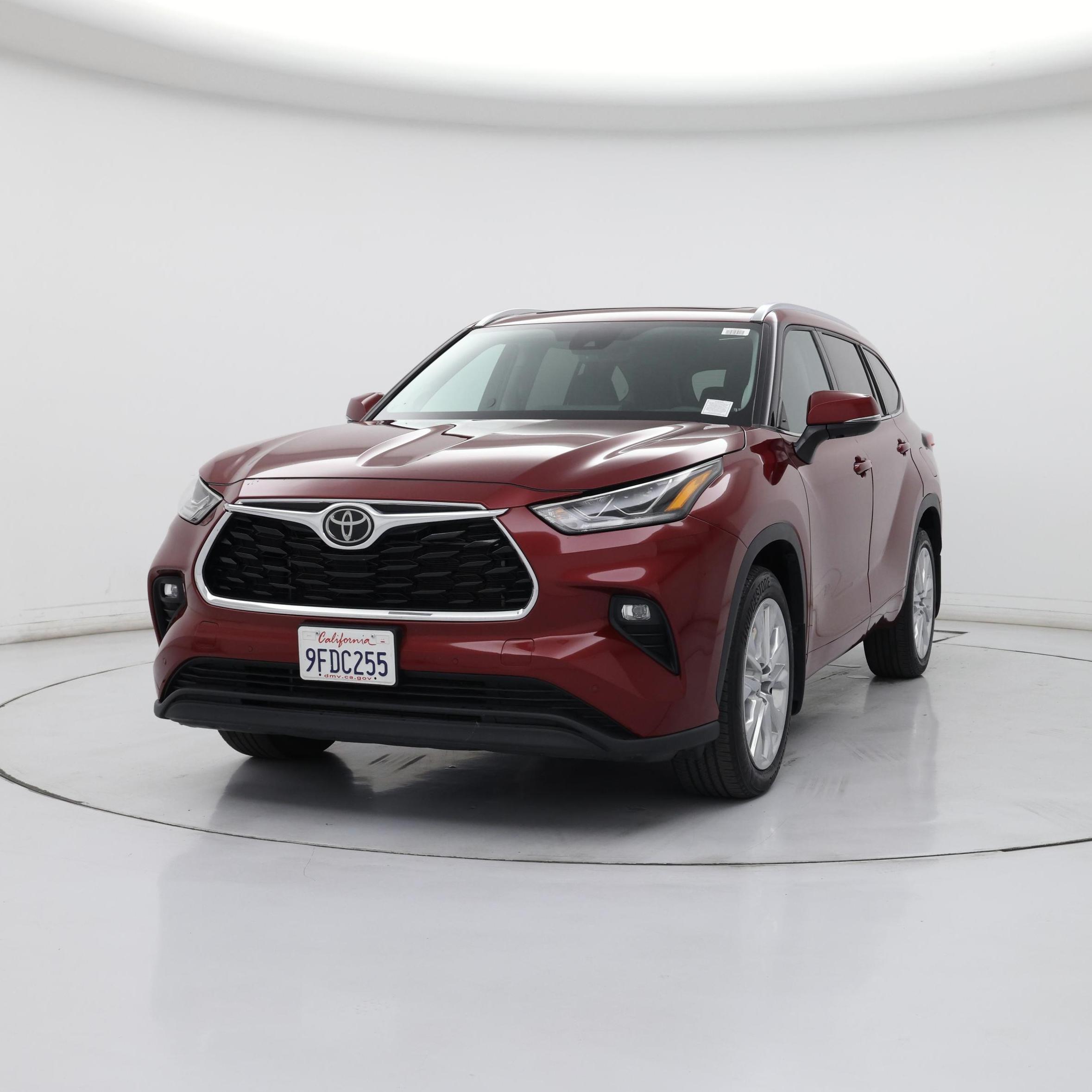 Thumbnail: 2023 Toyota Highlander - 4