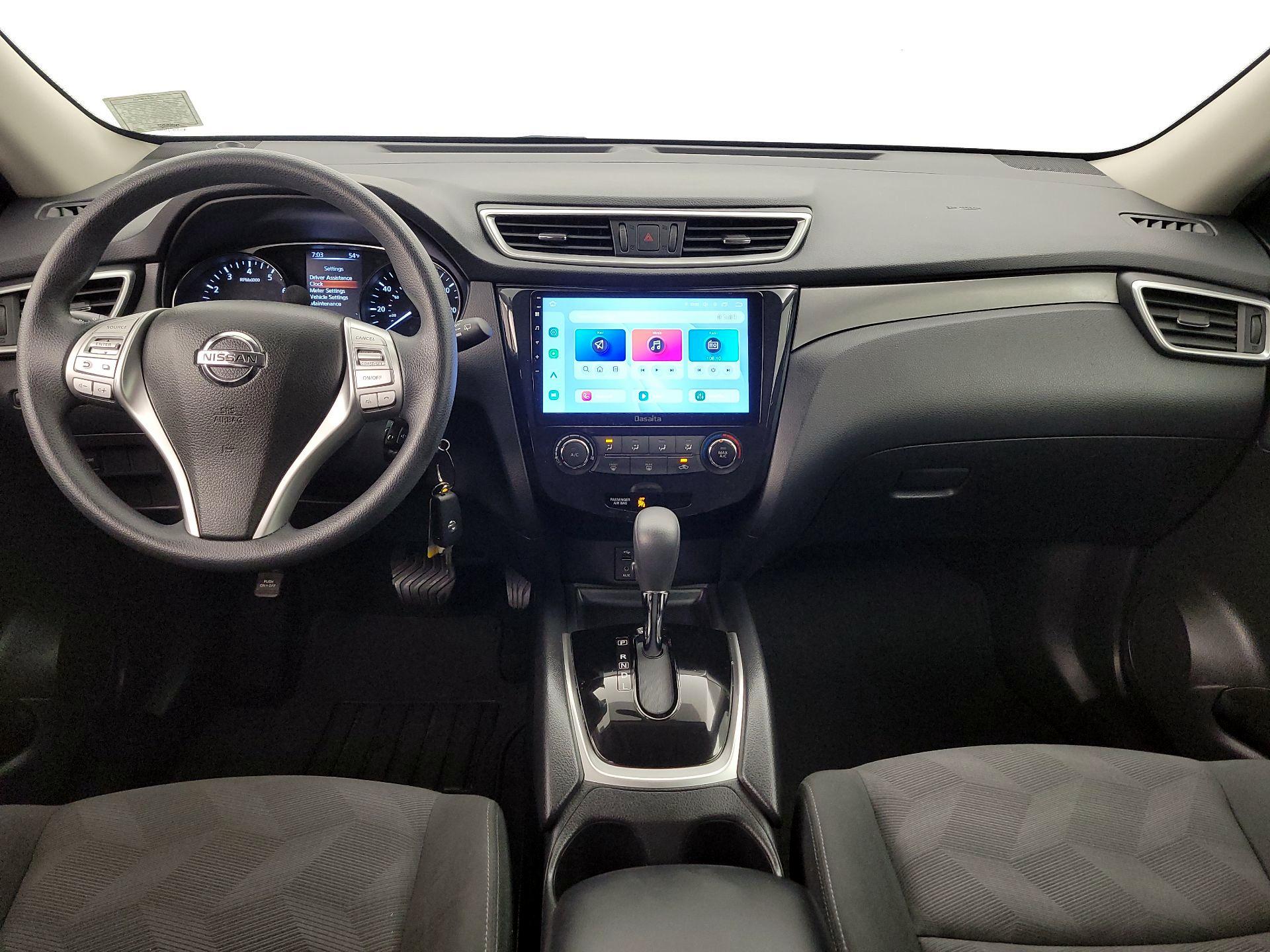 Thumbnail: 2016 Nissan Rogue - 9