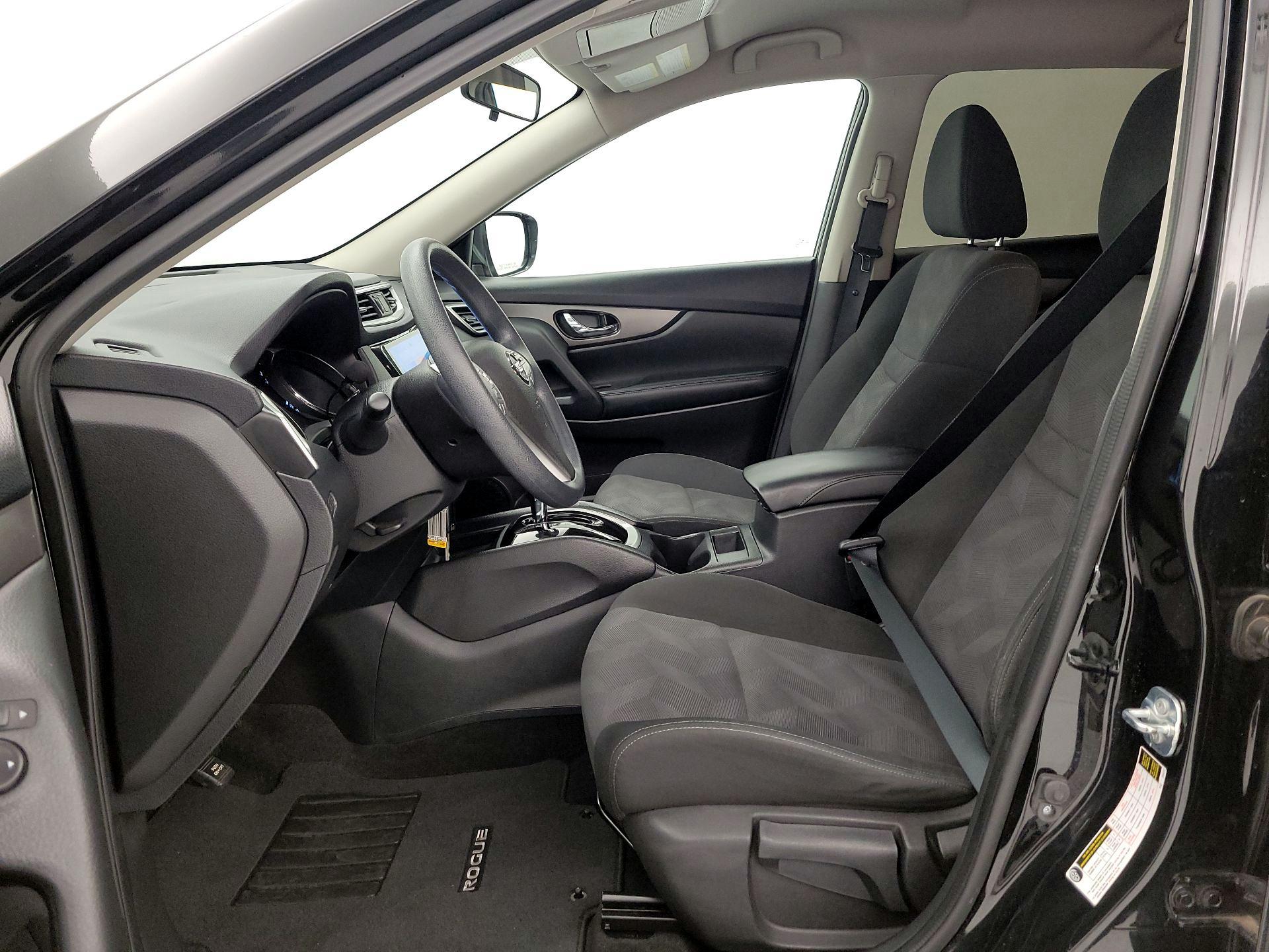 Thumbnail: 2016 Nissan Rogue - 11