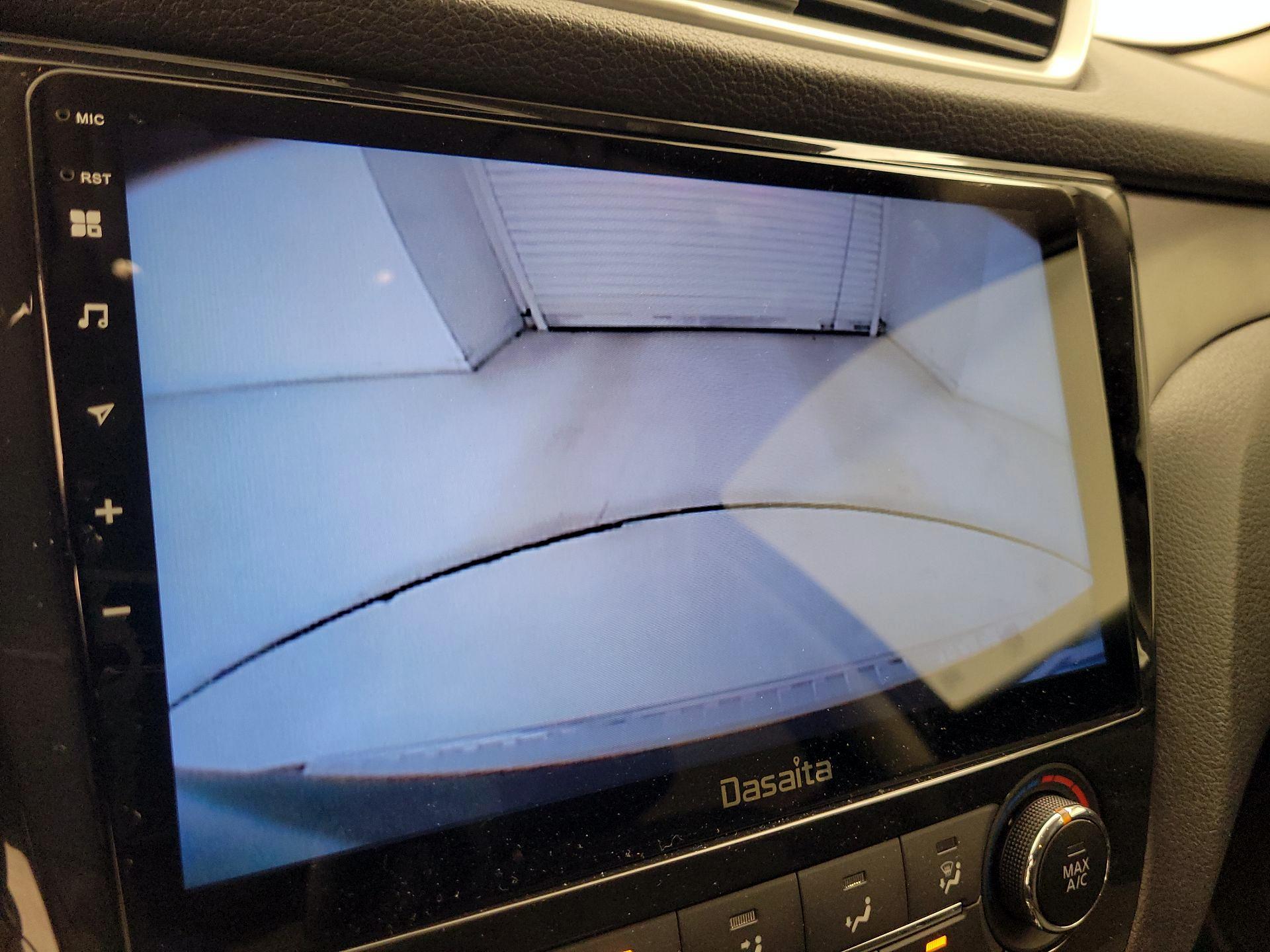 Thumbnail: 2016 Nissan Rogue - 15